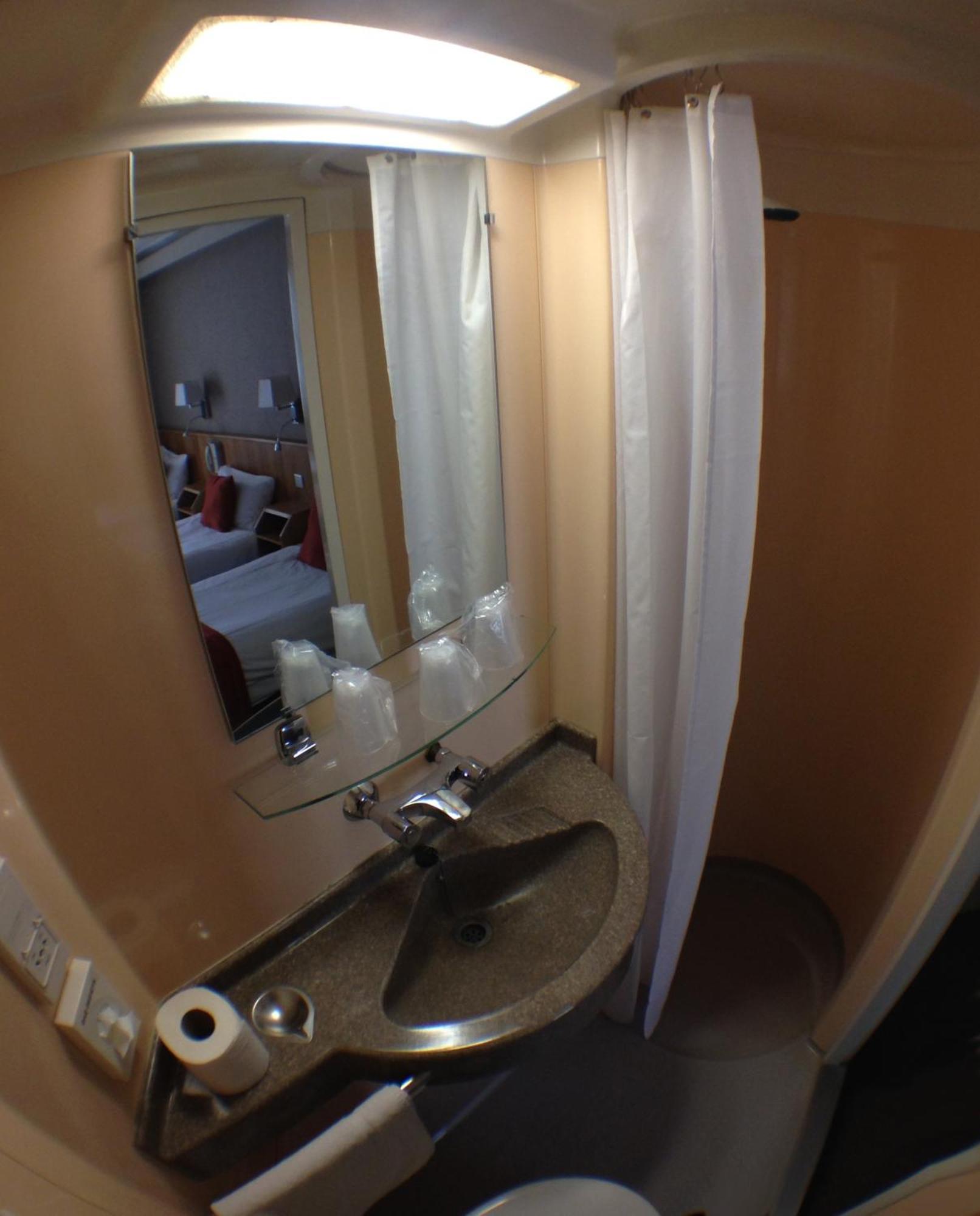 Basic Triple Room