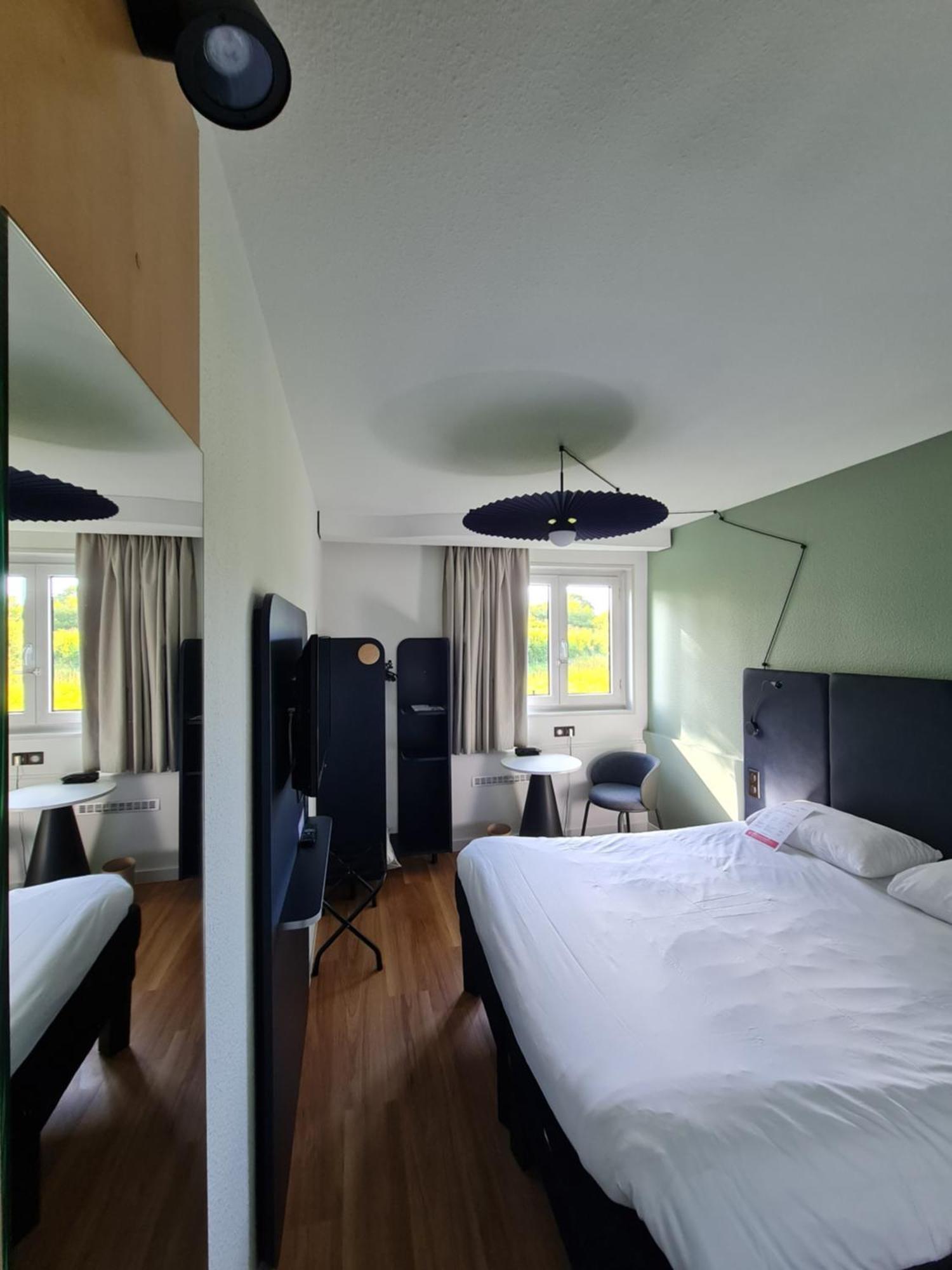 Standard Double Room,1215145021:JPEG