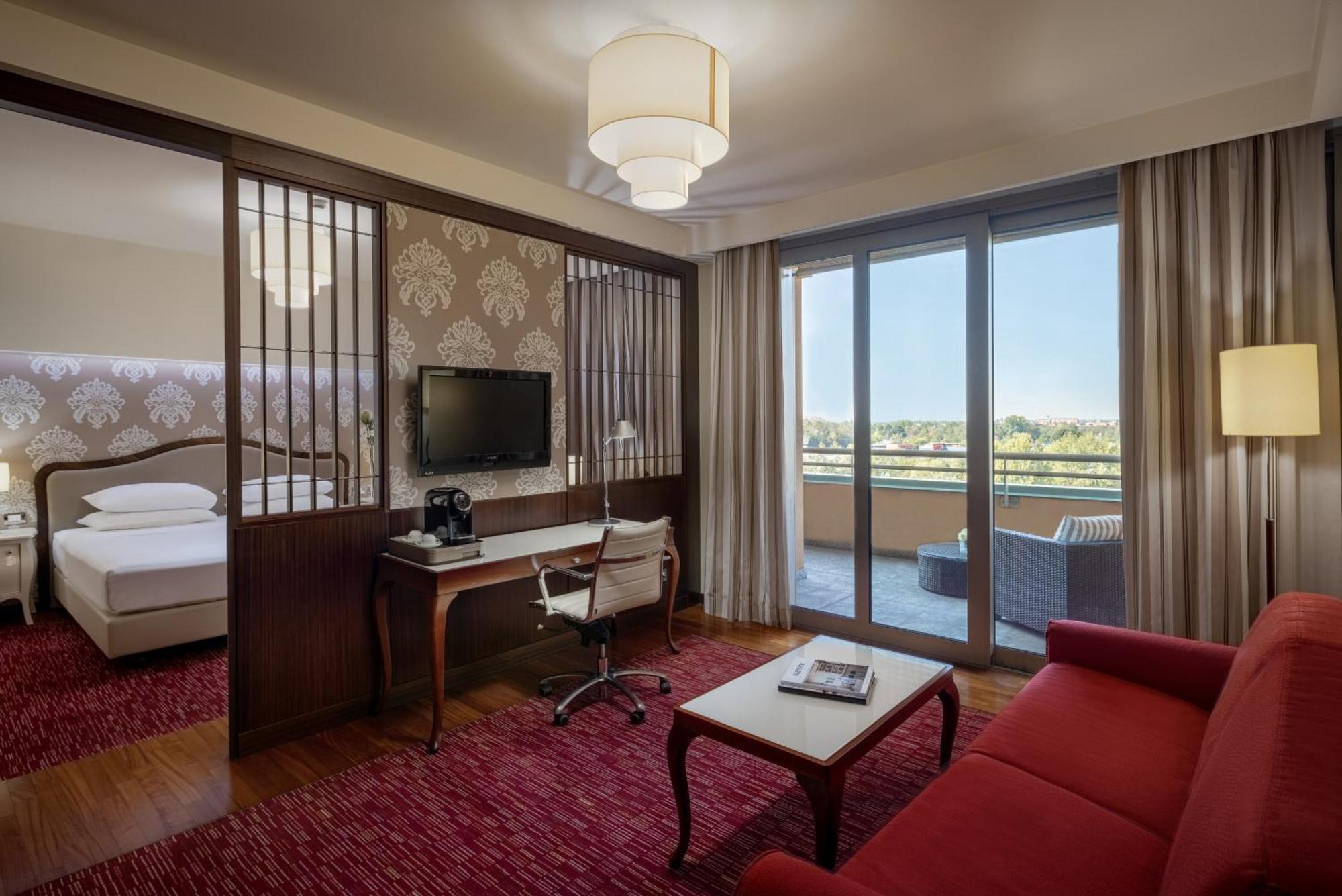Superior Studio Apartment,1584413073:JPEG