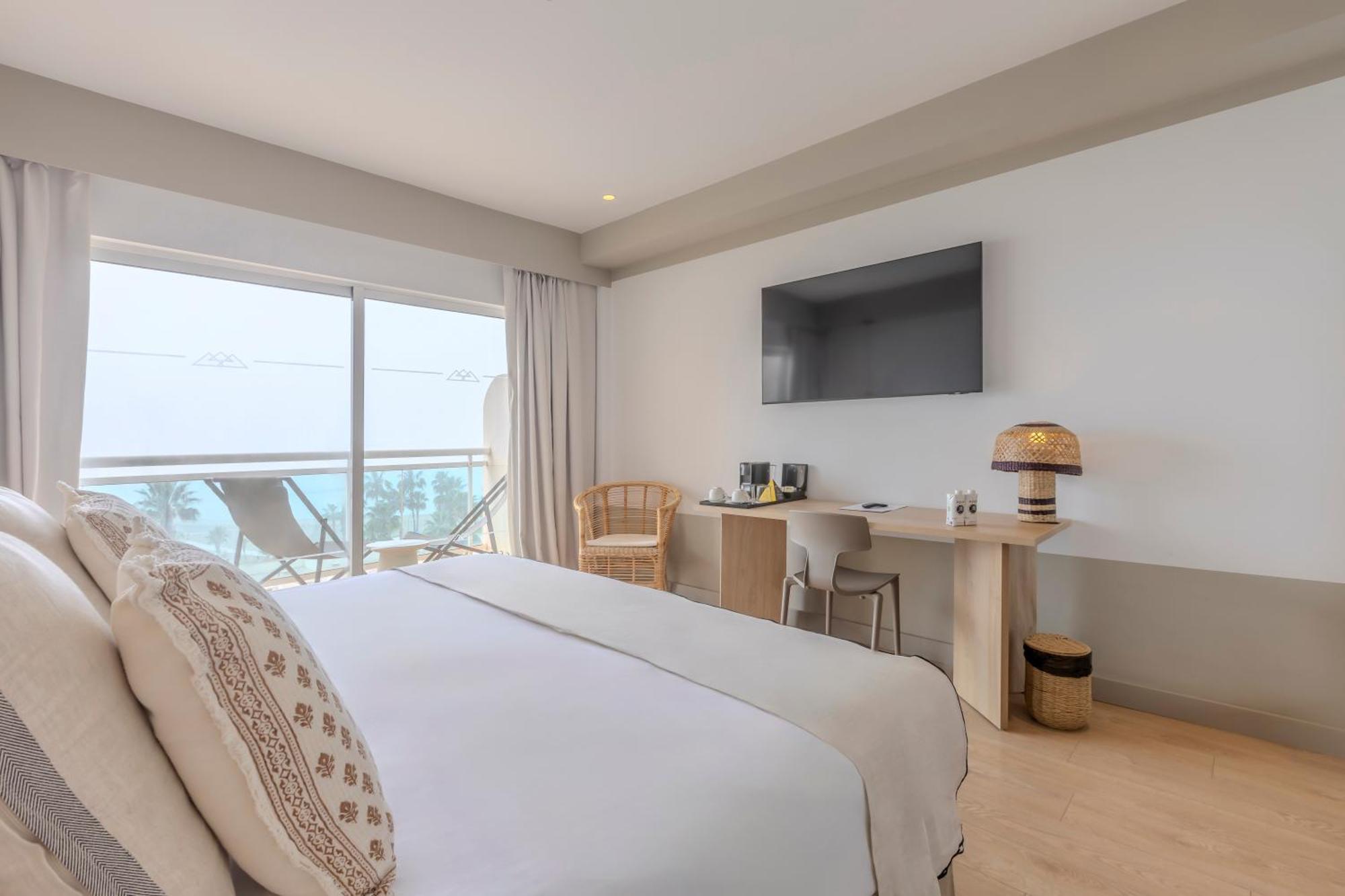 Superior Double or Twin Room Sea View