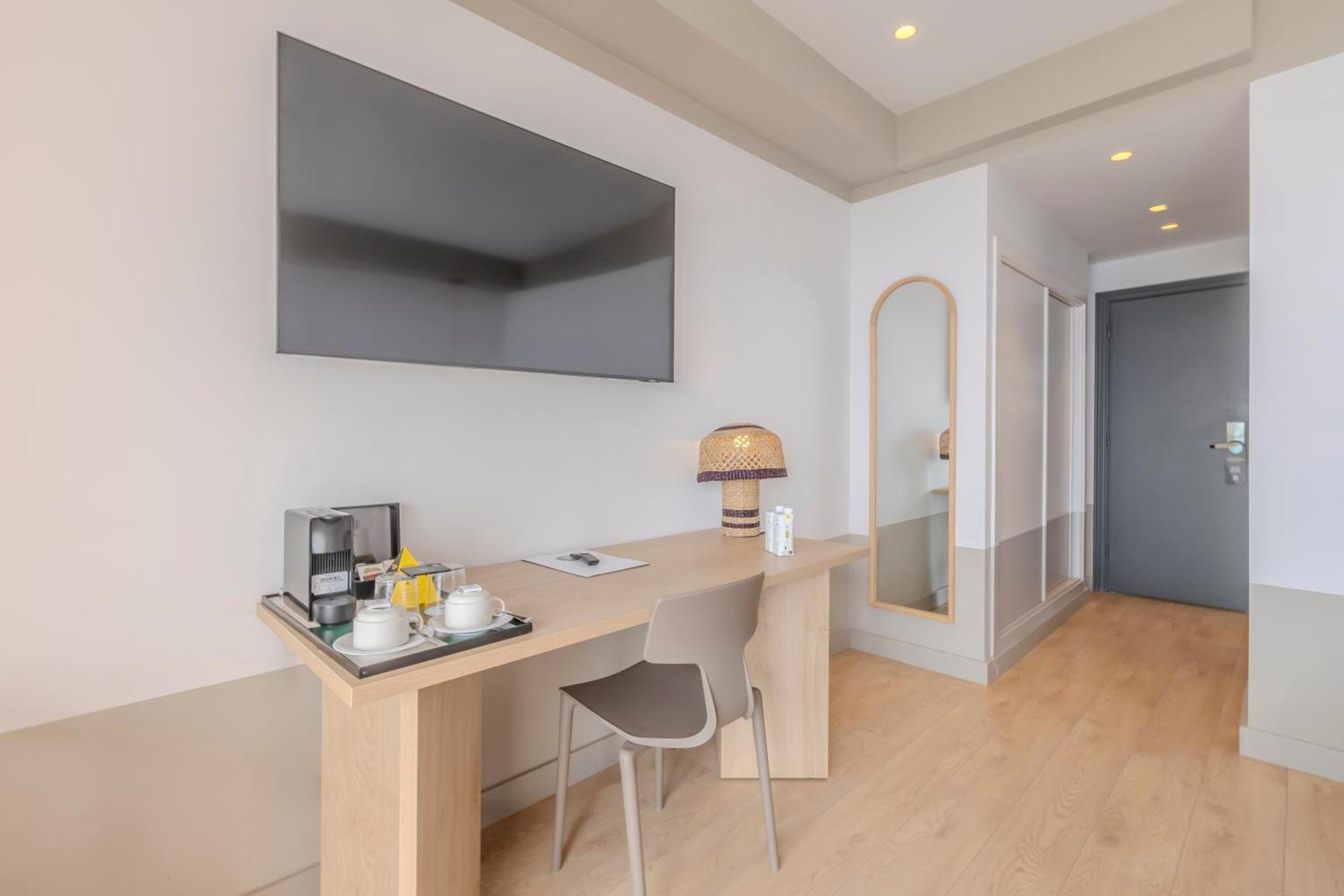 Superior Double or Twin Room Sea View