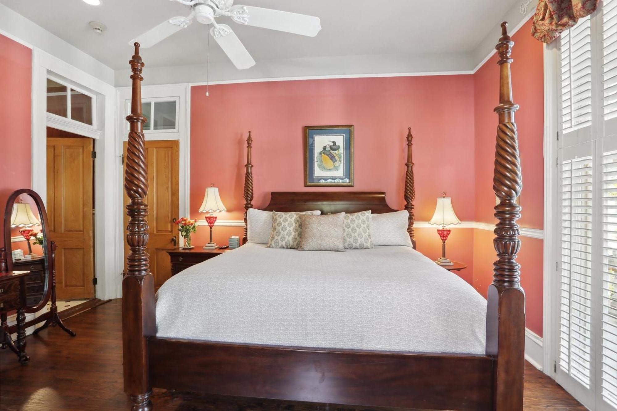 Superior King Room Balcony