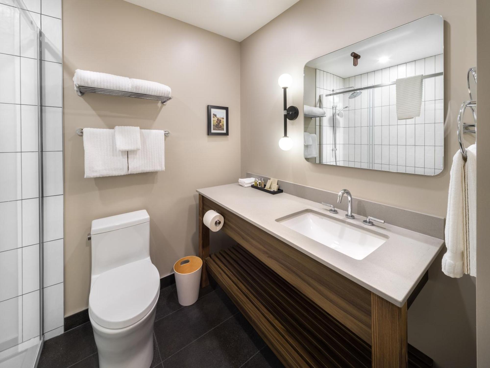 Standard King Room