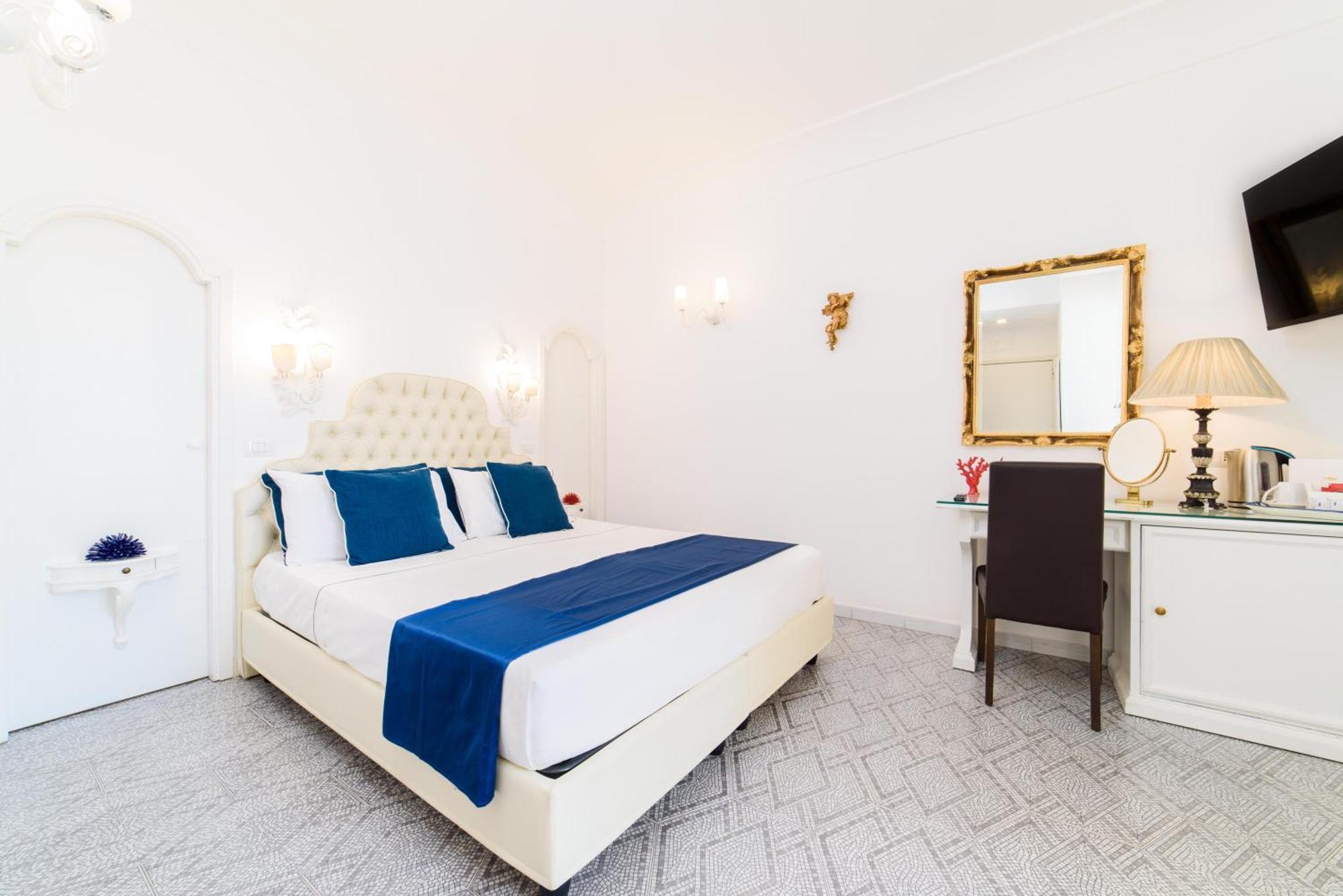 Deluxe Double Room Terrace Sea view