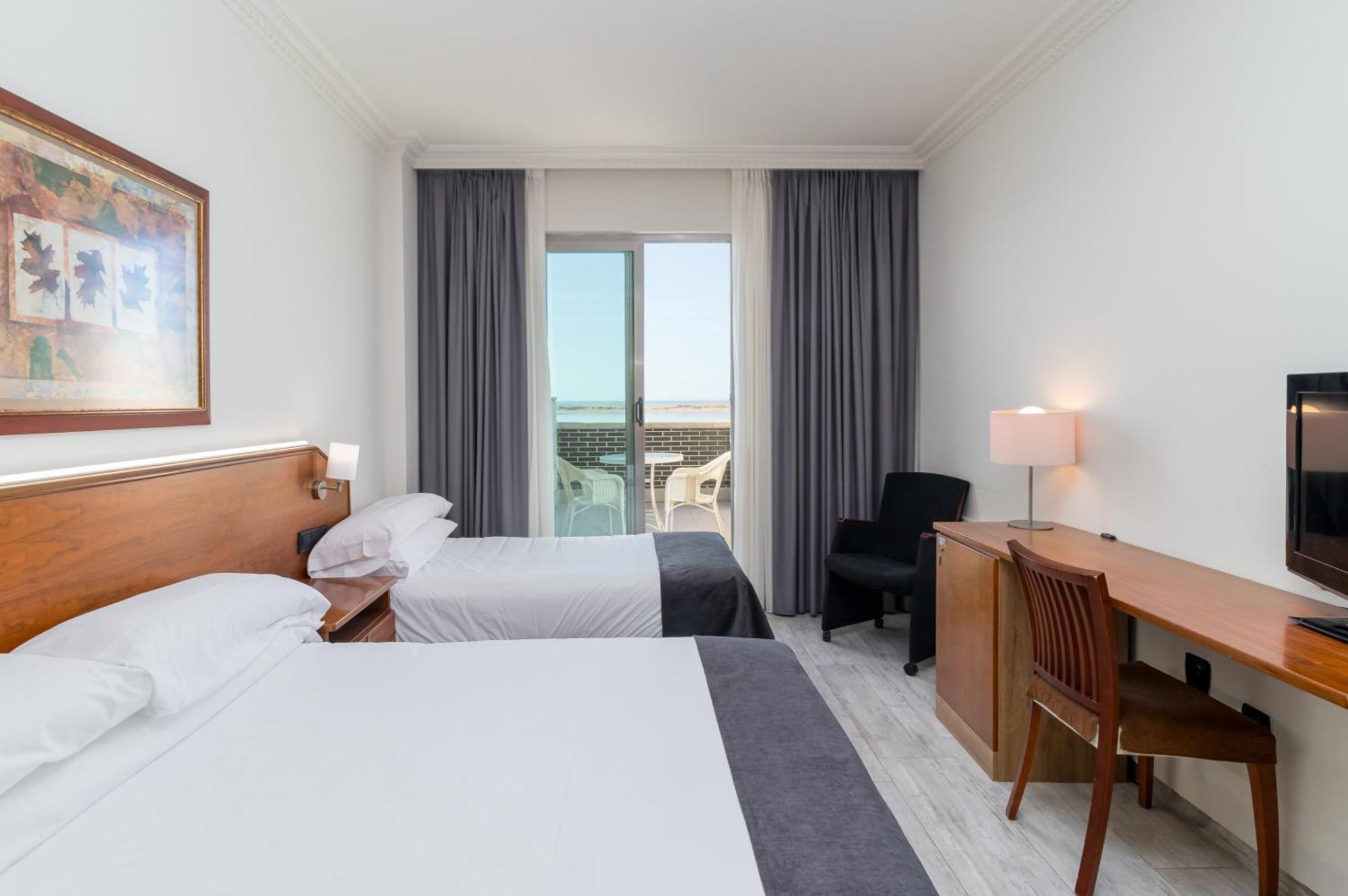 Double Room Extra bed Sea view Spa access,1772917817:JPEG