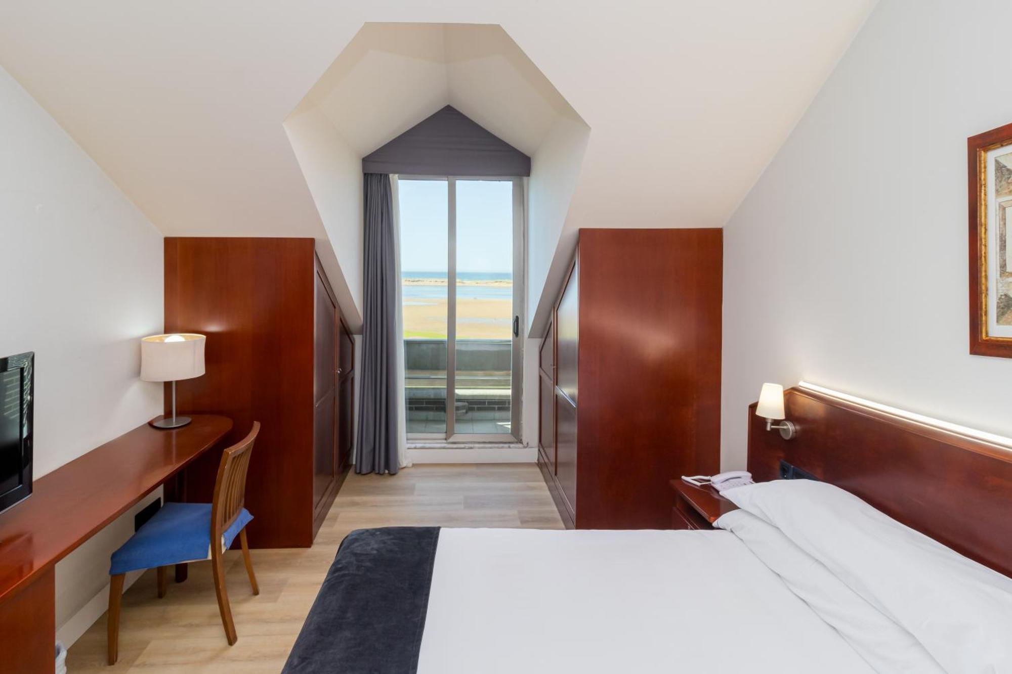 Double Room Balcony Sea View spa access