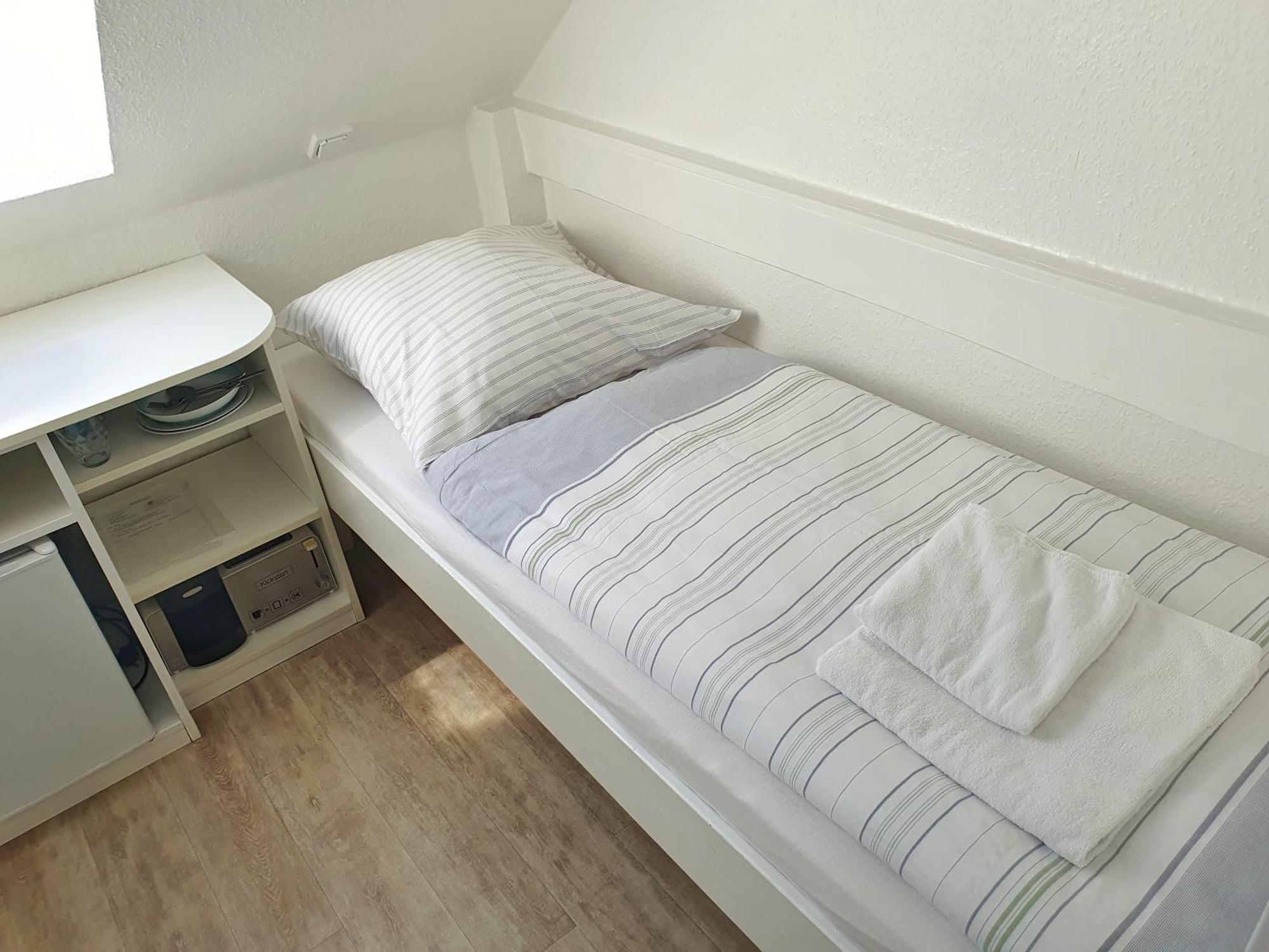 Small Single Room