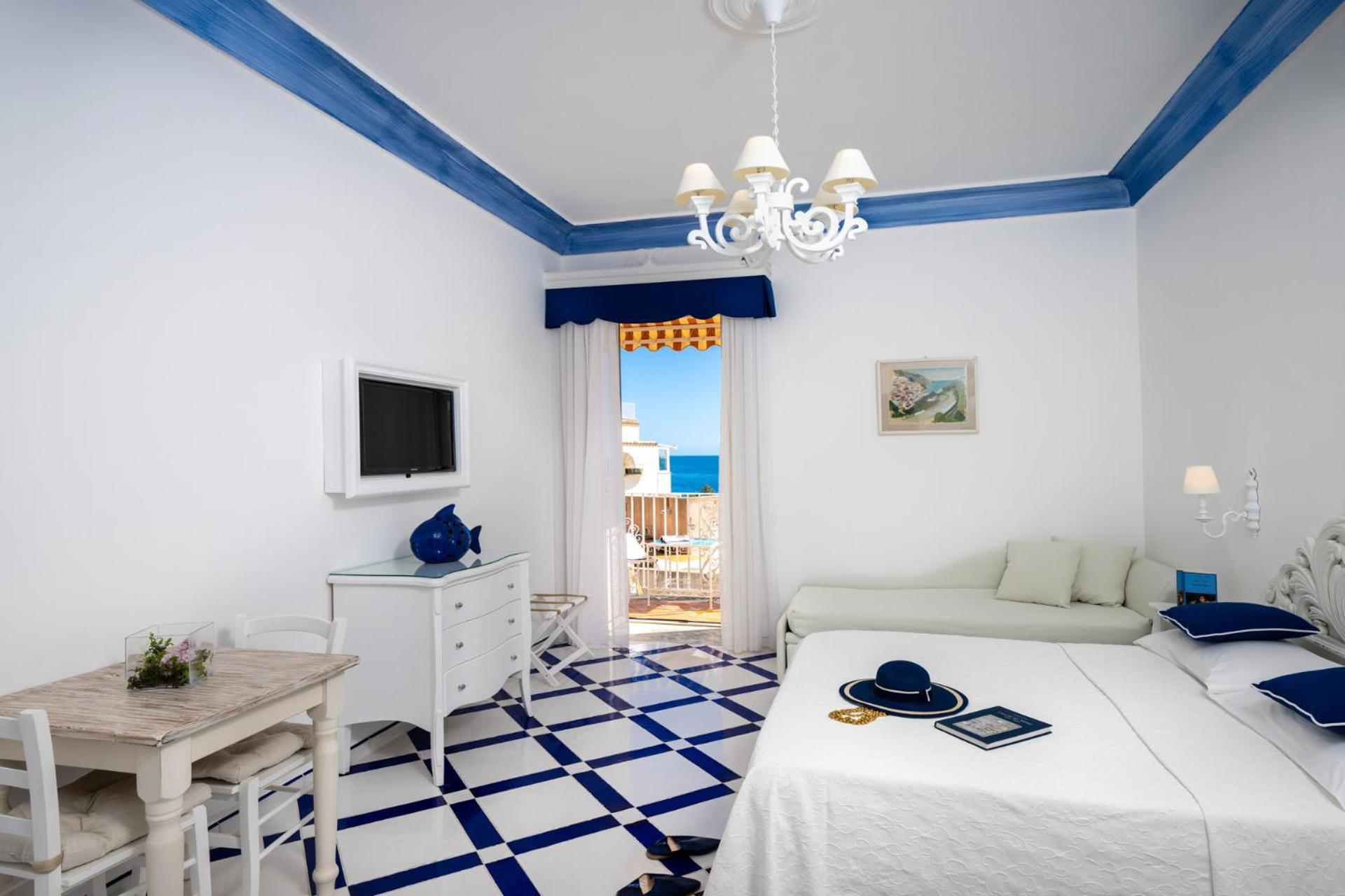 Large Studio Sea View