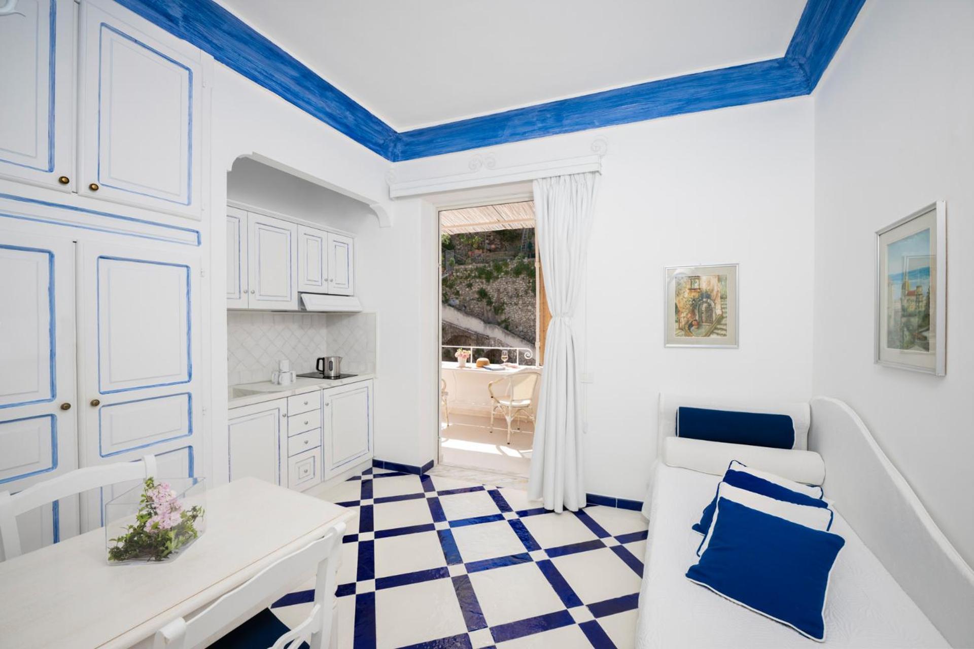 One-Bedroom Apartment,780018351:JPEG