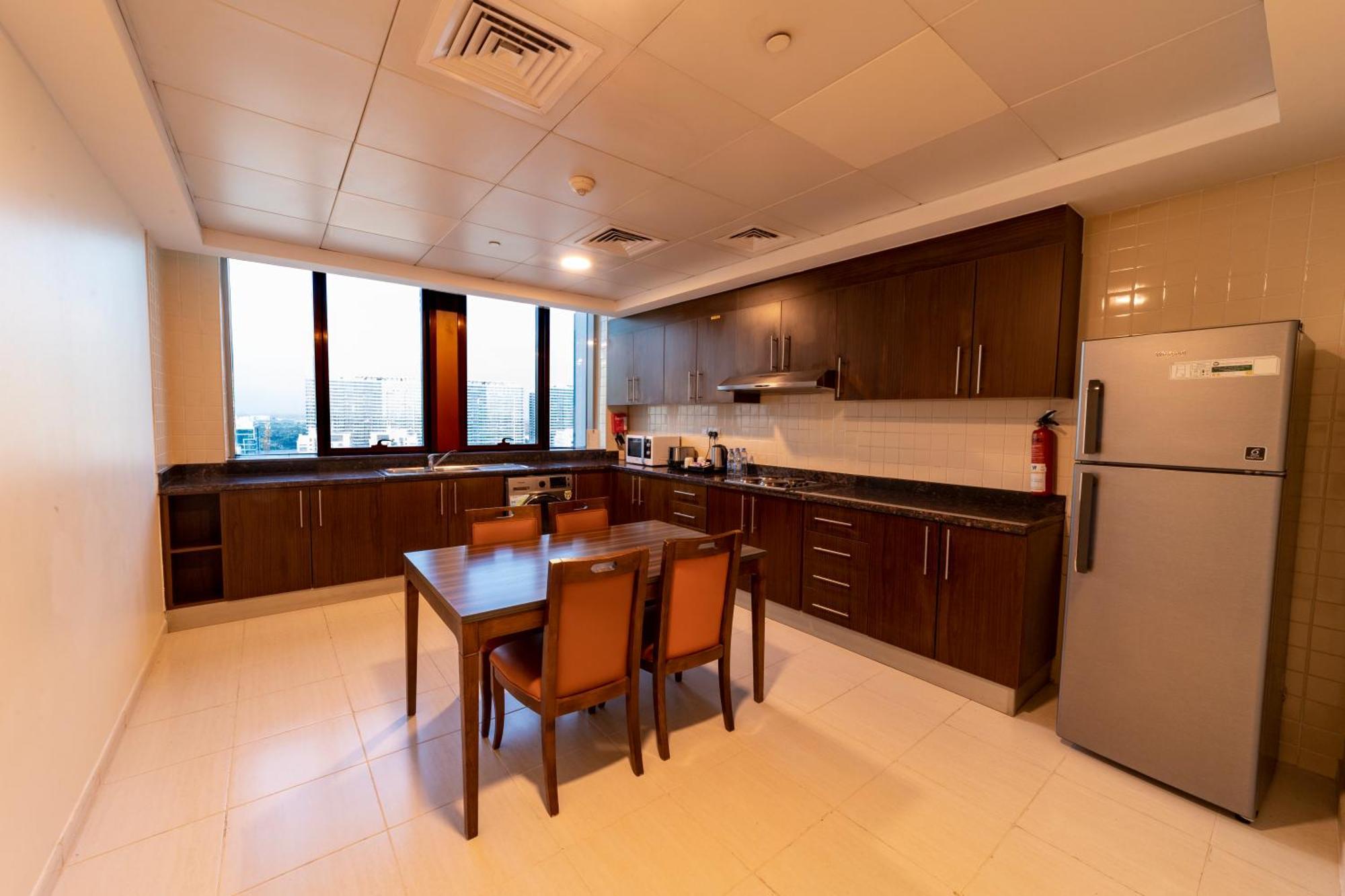 Deluxe Two Bedroom Apartment Balcony,1212135331:JPEG