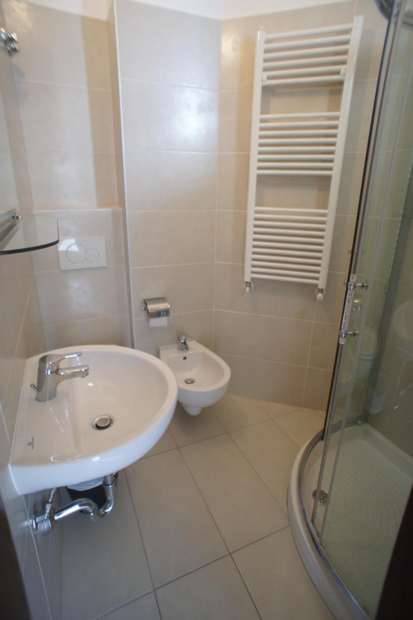 Standard Single Room,1104674451:JPEG