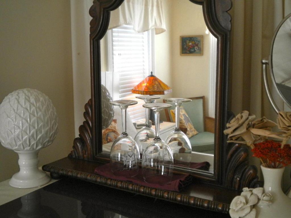 Shelter Island Room King Waterfront