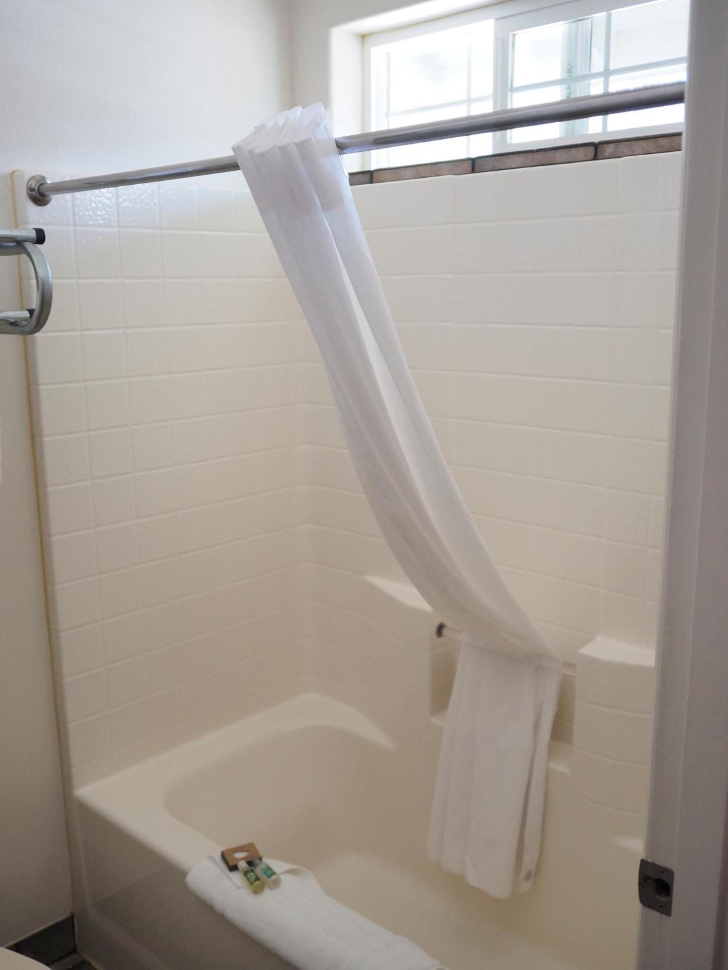 Deluxe Queen Room with Two Queen Beds - Pet Friendly