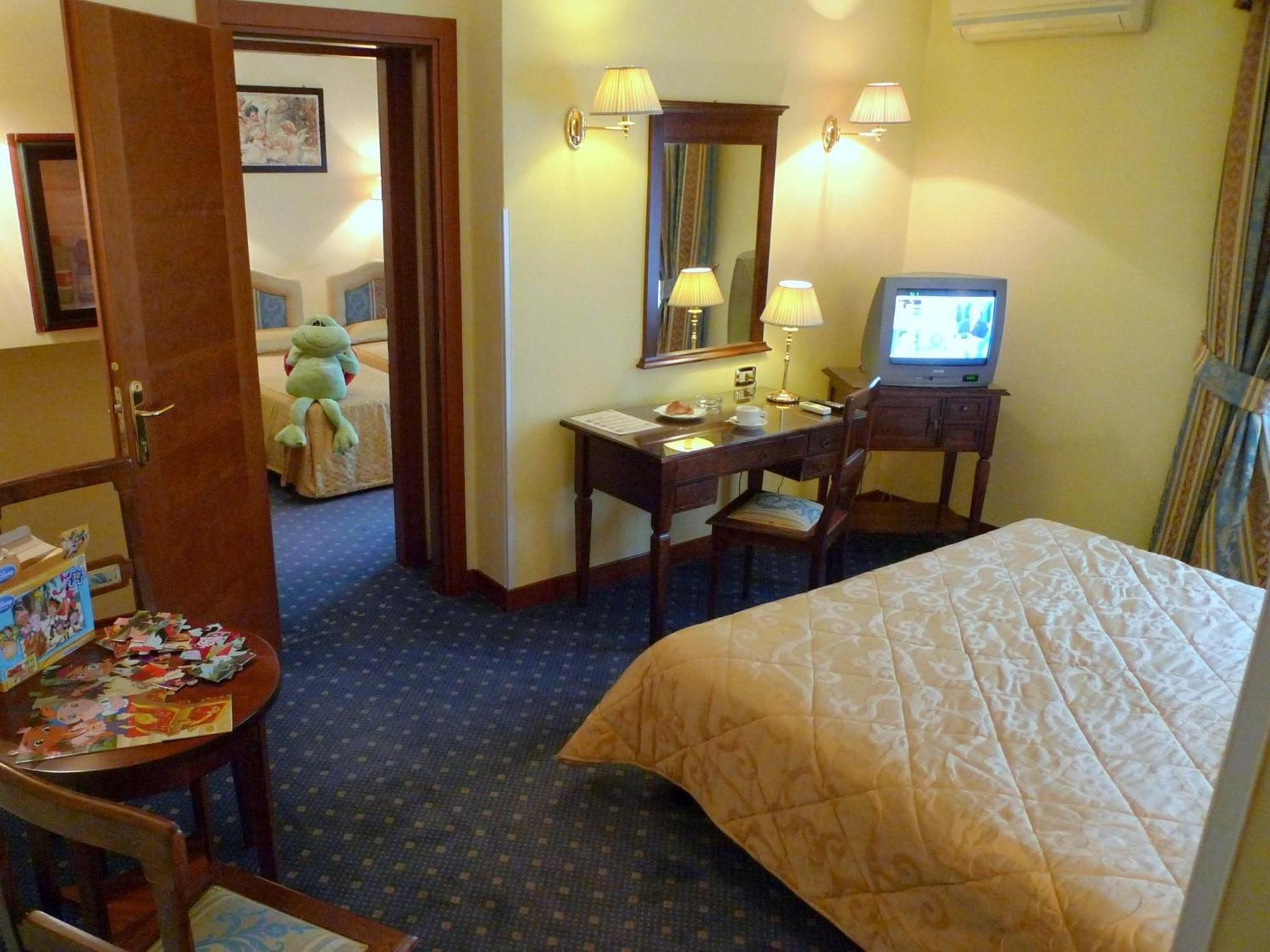 Quadruple Room,1584572734:JPEG