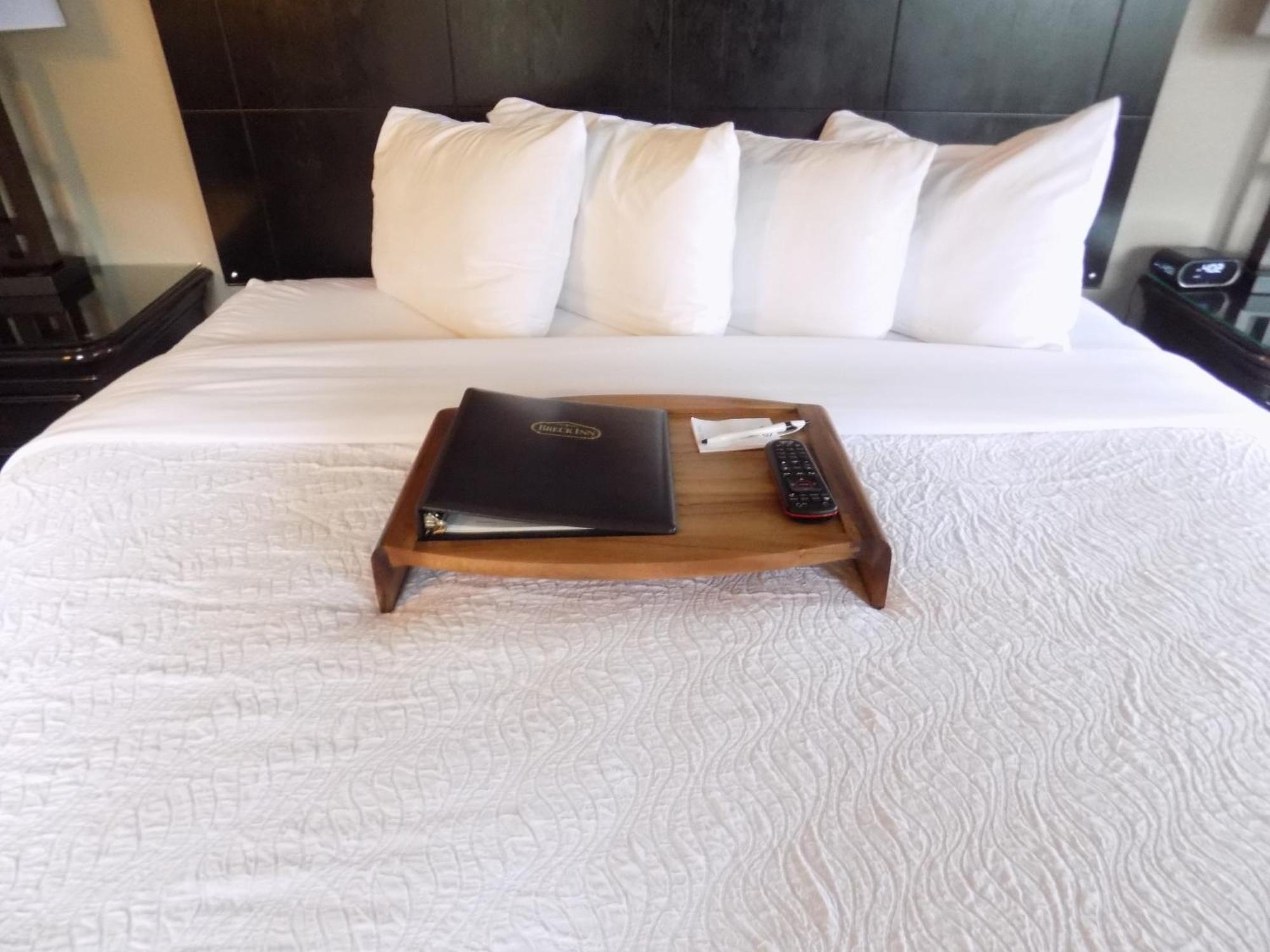 Deluxe King Suite