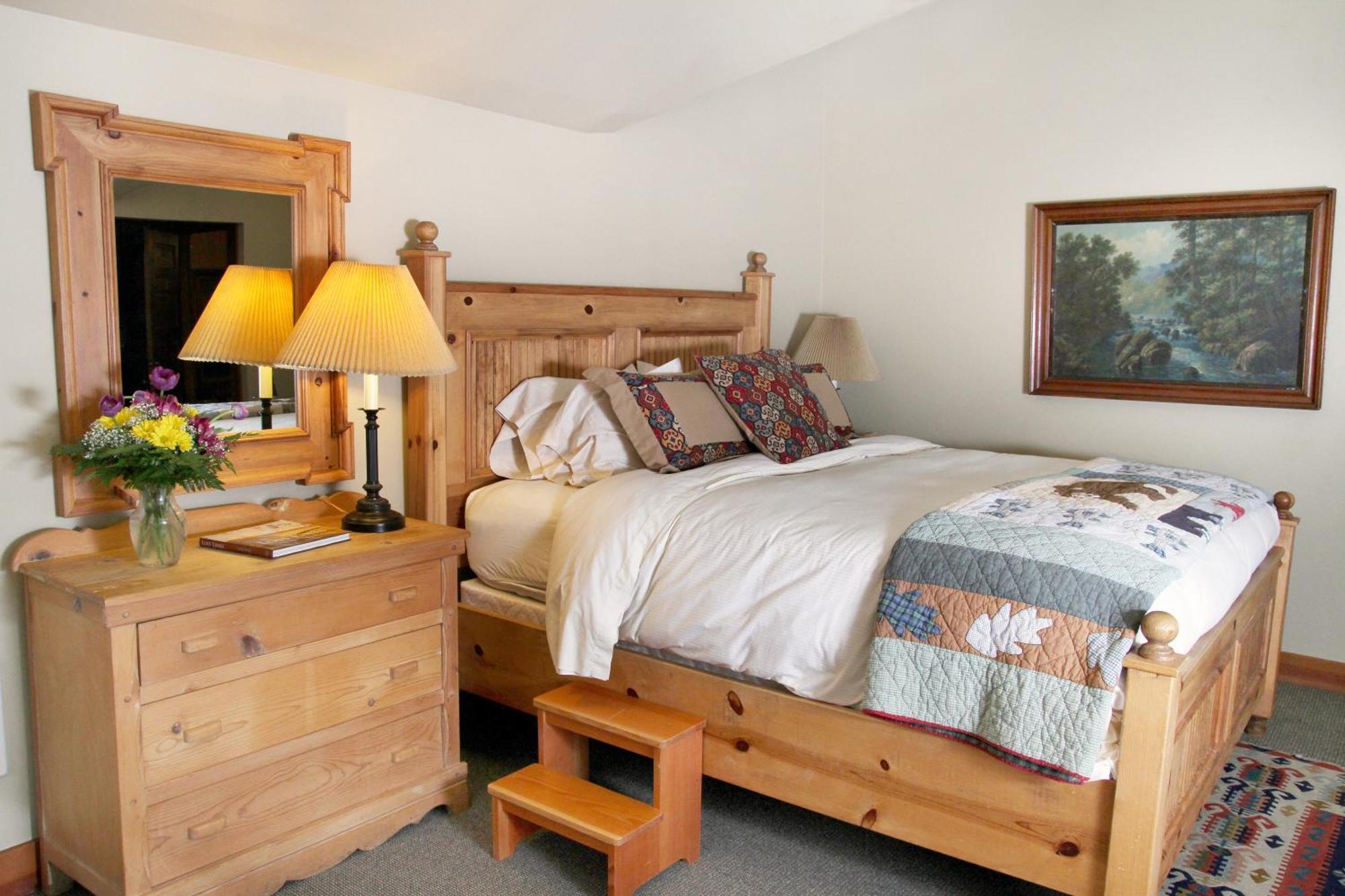 Queen Room