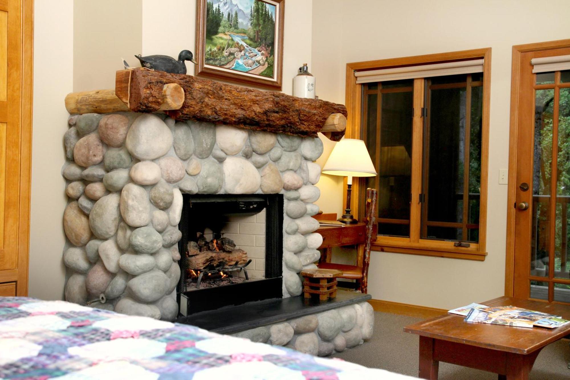Cabin Queen Bed River View