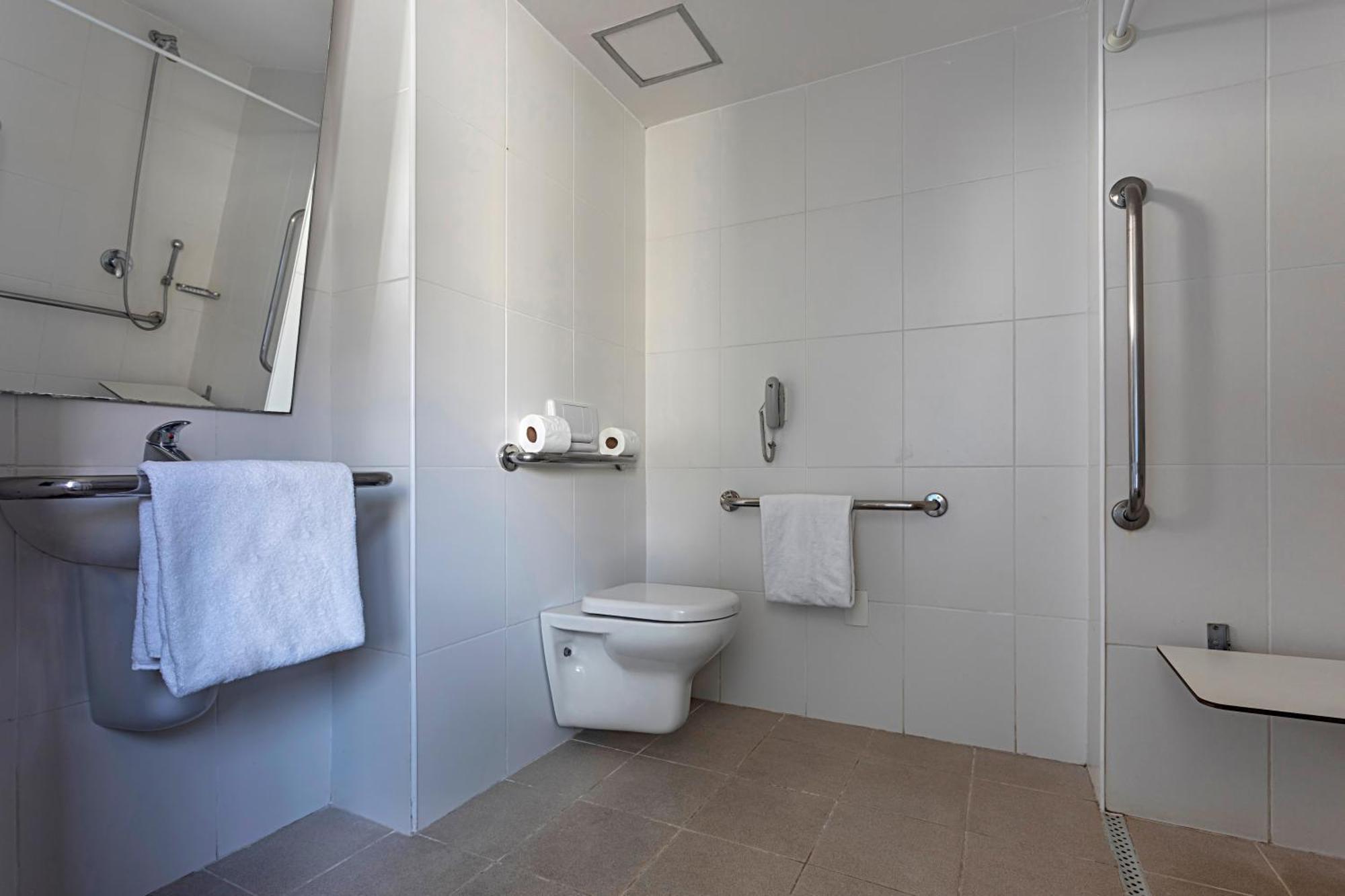 Standard Double Room Disability Access