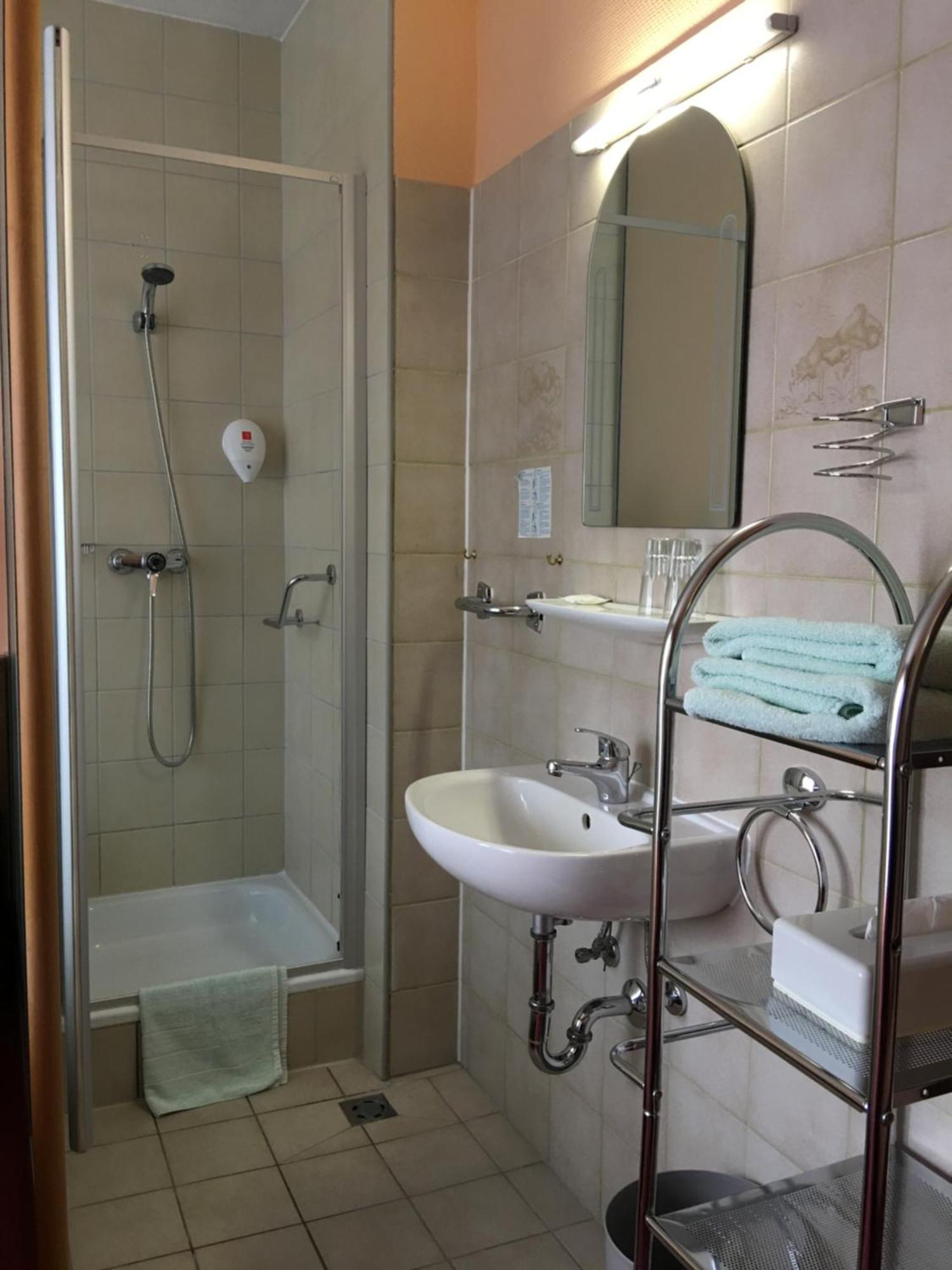 Large Double Room