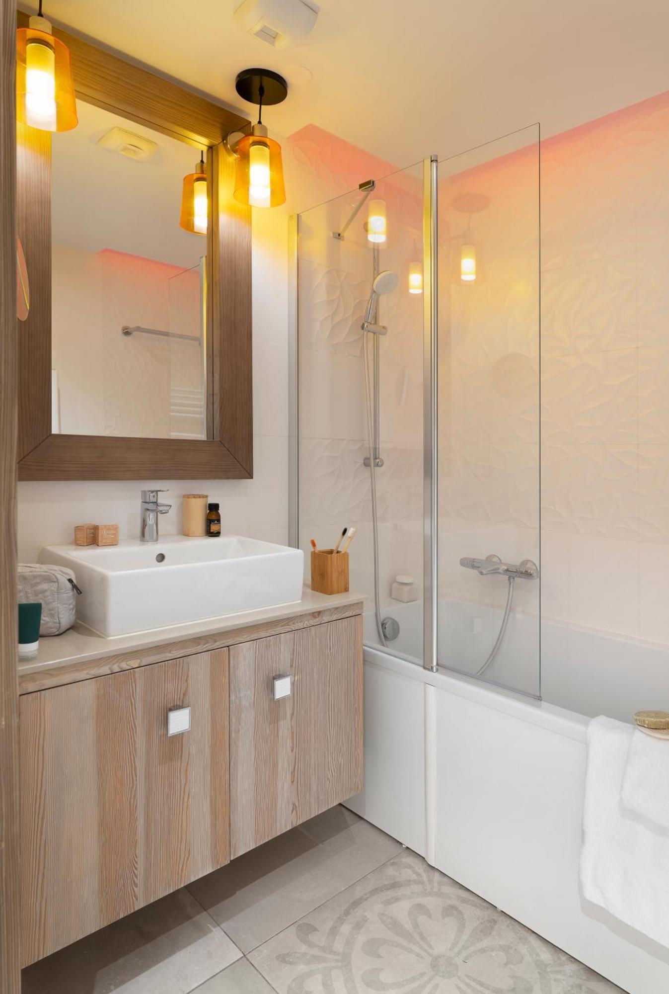 Two-Bedroom Apartment,1584768366:JPEG