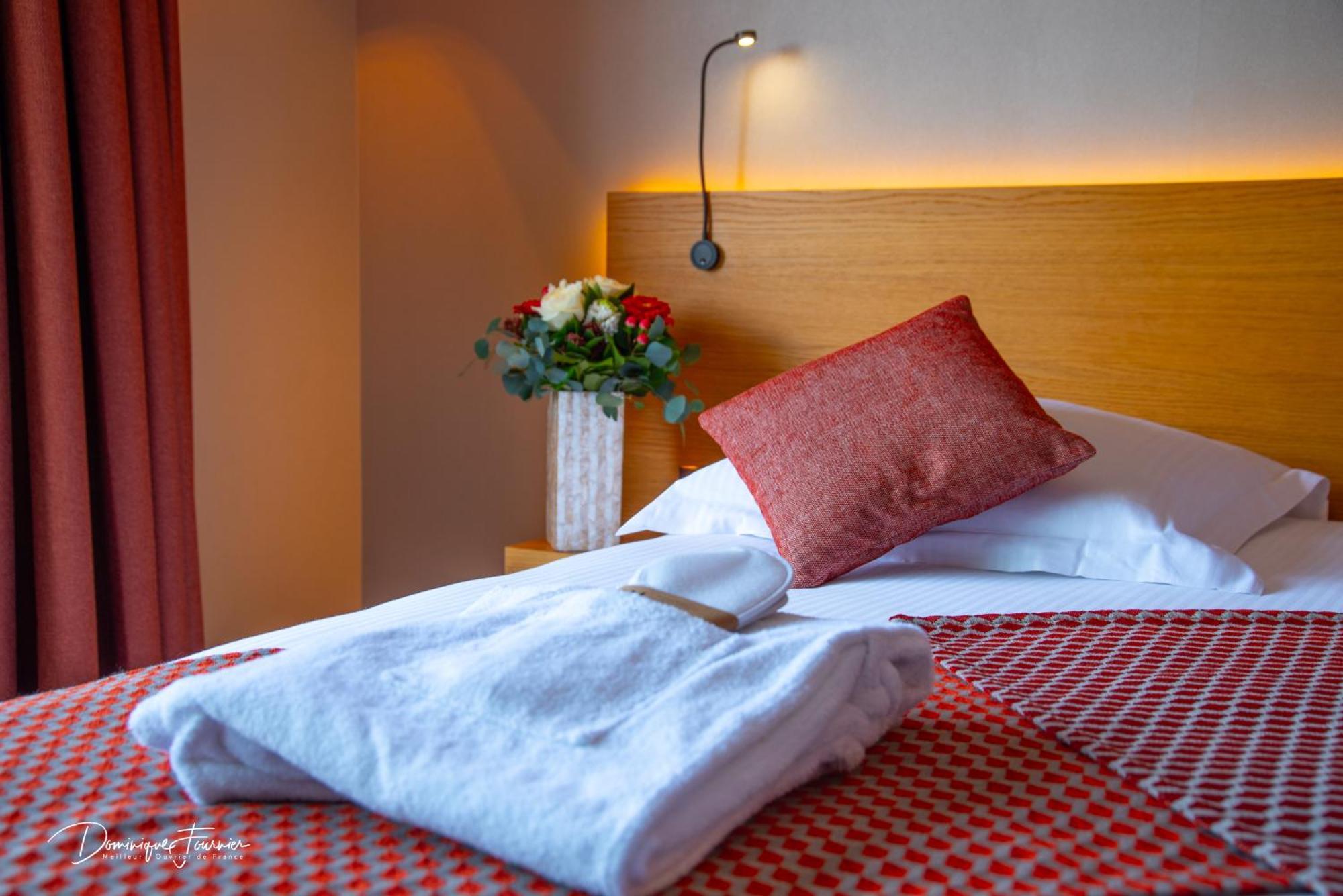 Double Room,1743323970:JPEG