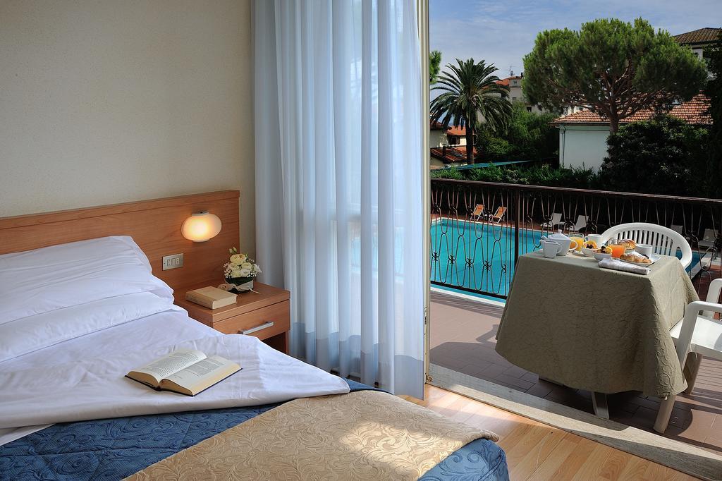Double Room,1756423202:JPEG