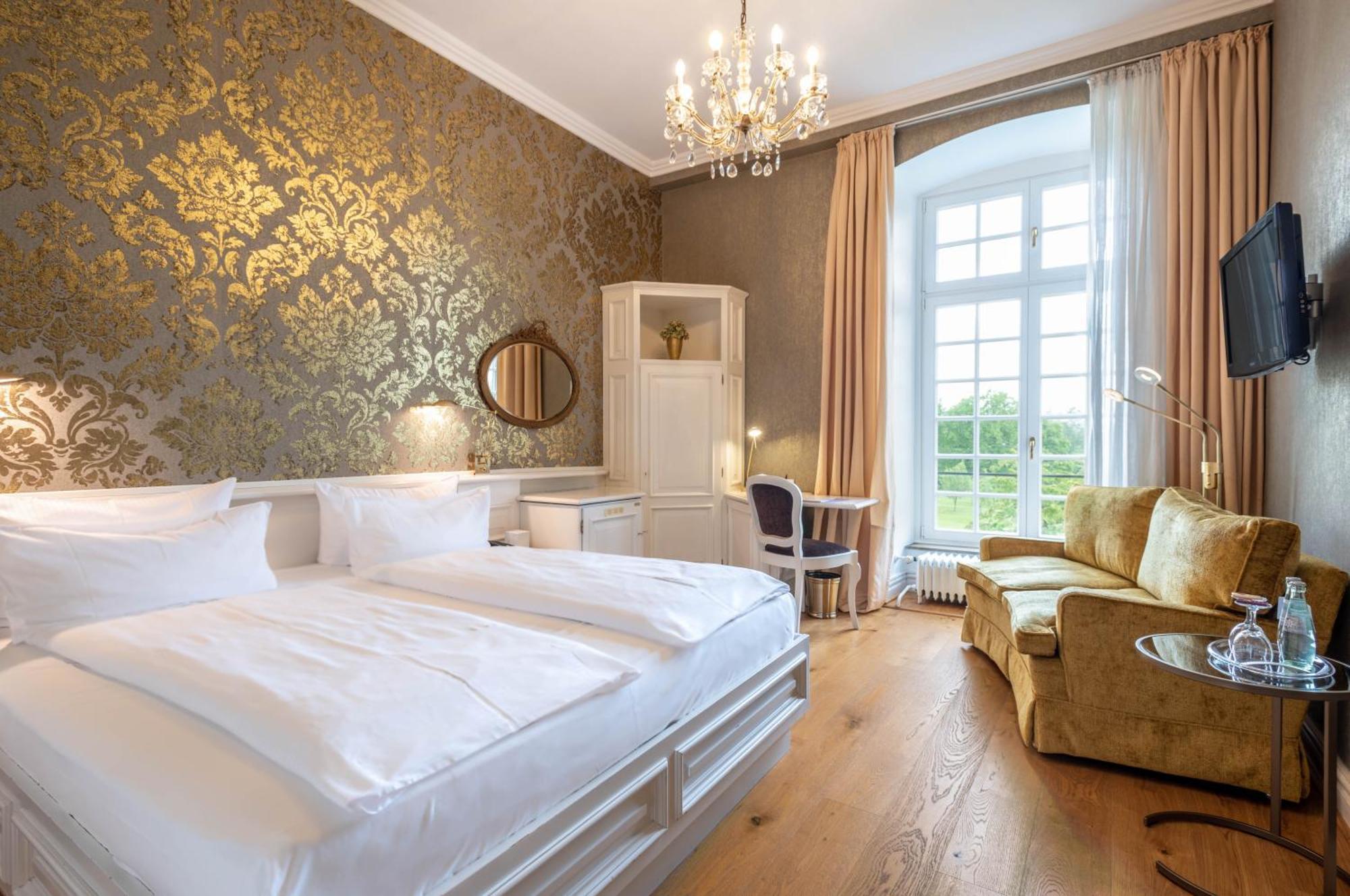 Double Room,1115111112:JPEG