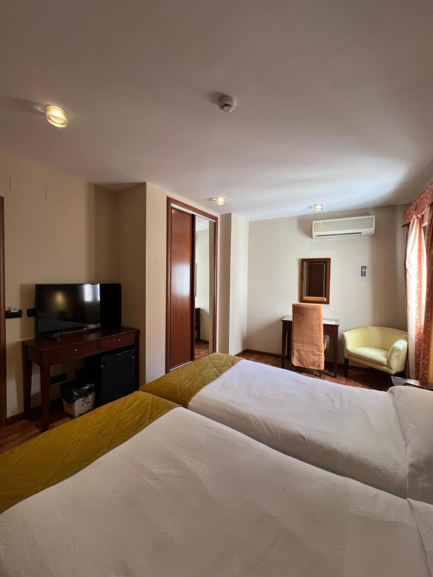 Budget Twin Room