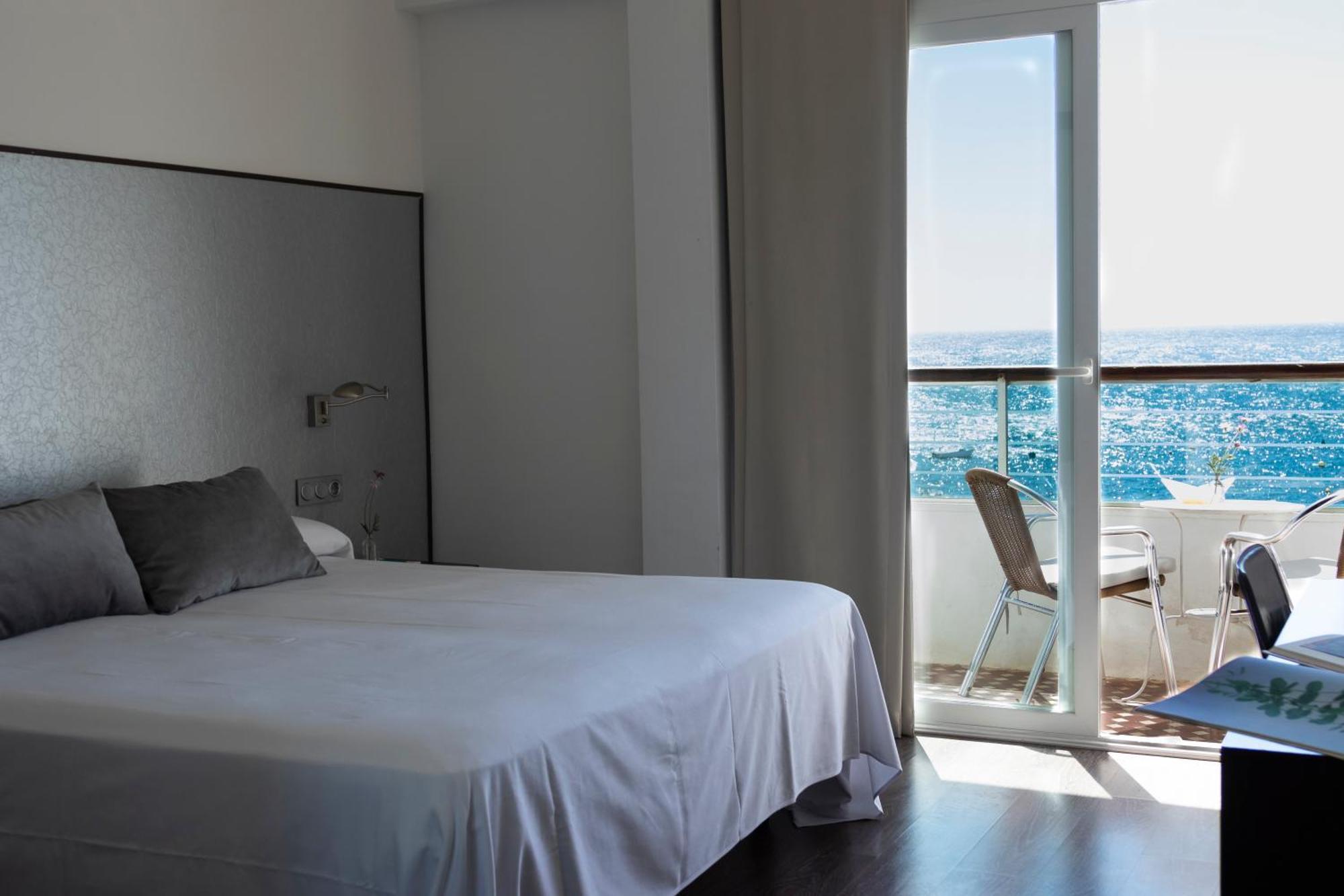 Superior Double or Twin Room Sea View