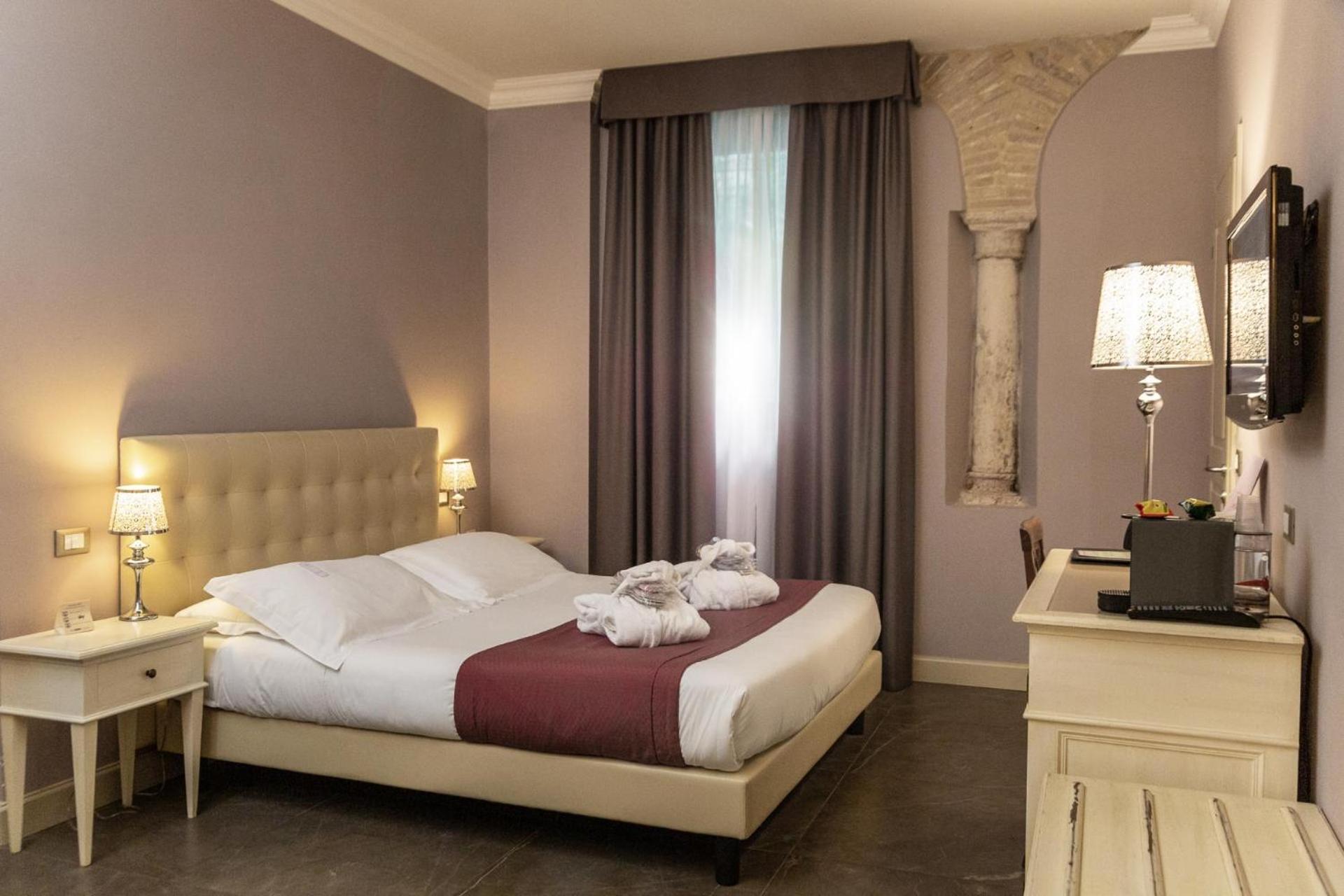Deluxe Double Room Spa Access