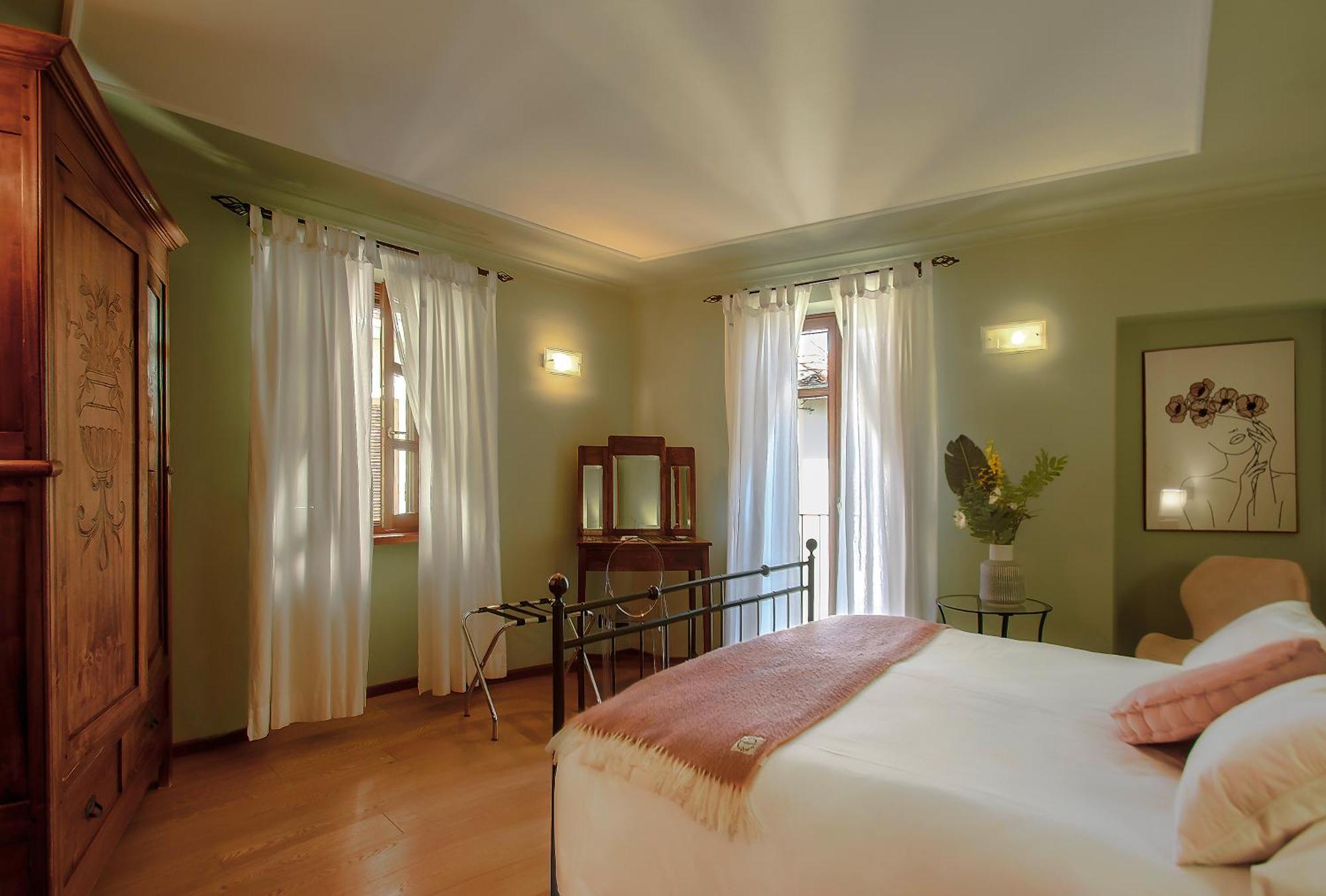 Large Double Room,1585477896:JPEG