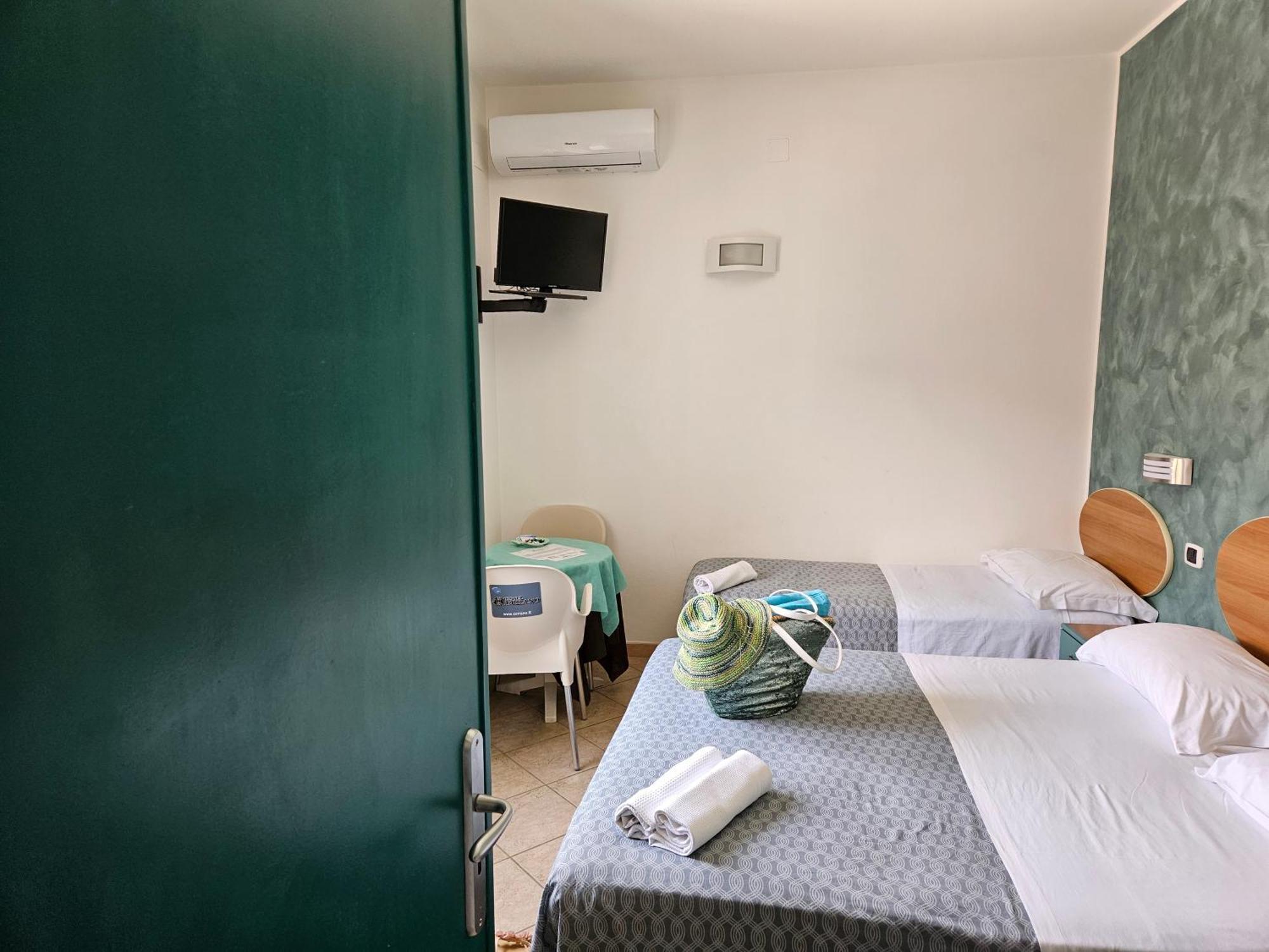 Triple Room,1645681258:JPEG