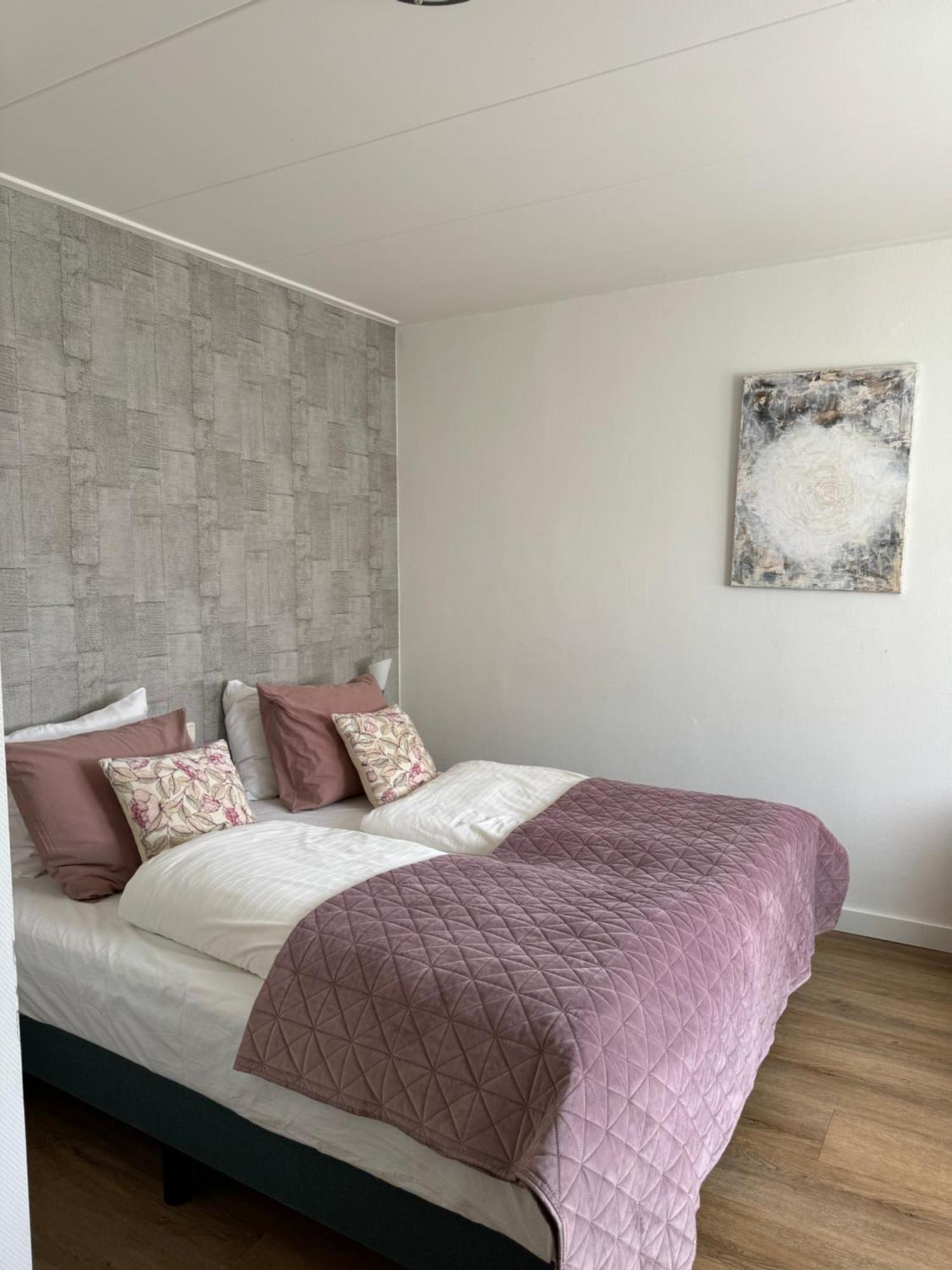 Standard Twin Room,1586103082:JPEG