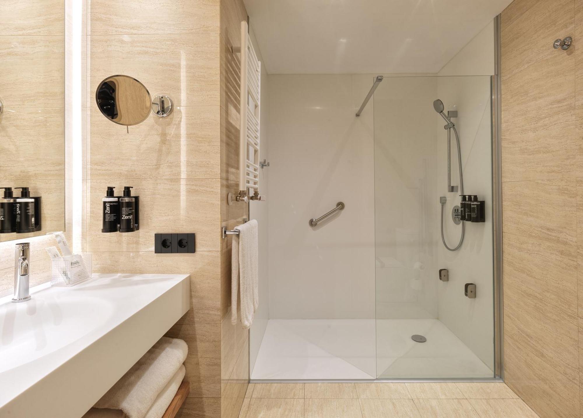 Single Room,1586106624:JPEG