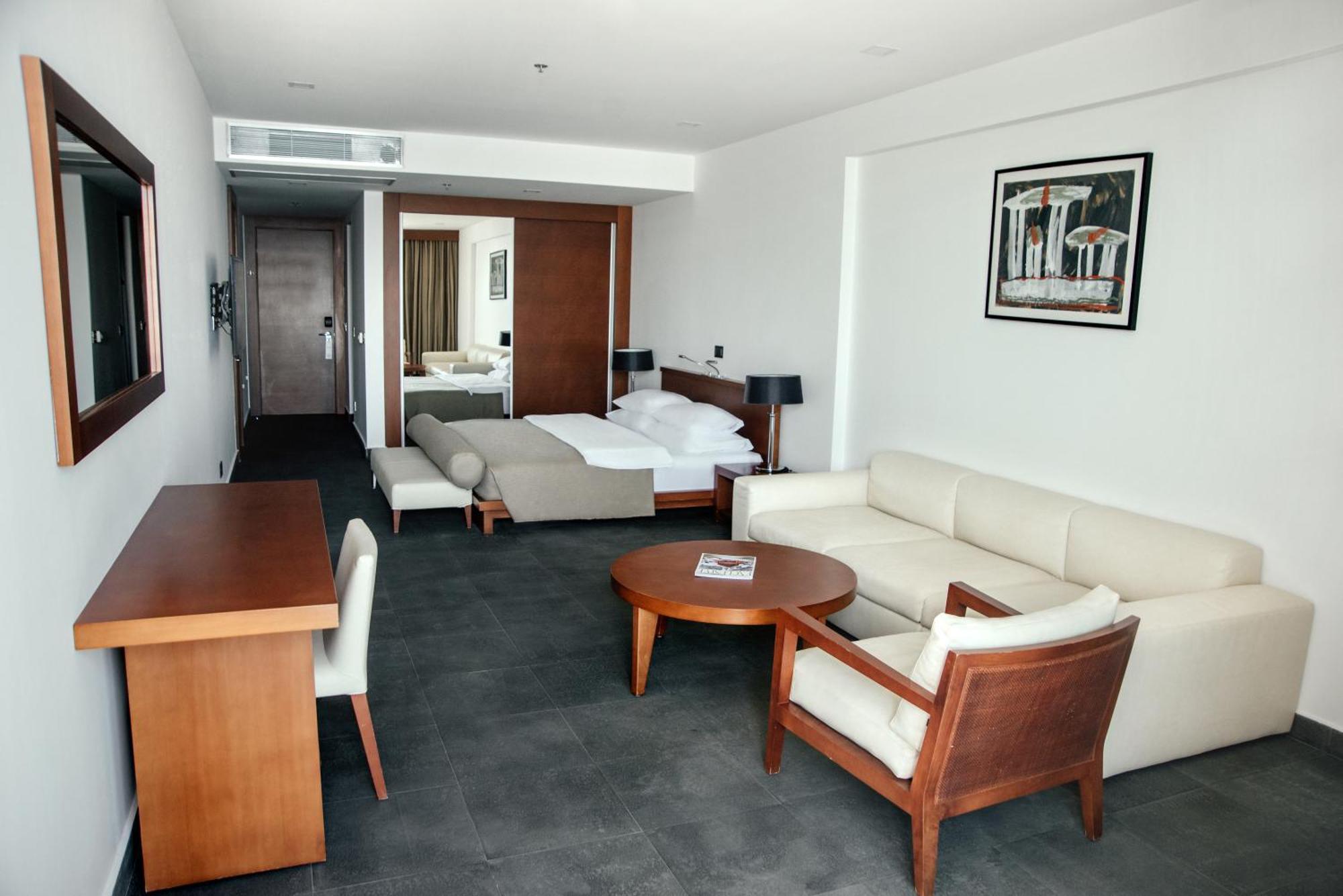 Executive Suite Sea View