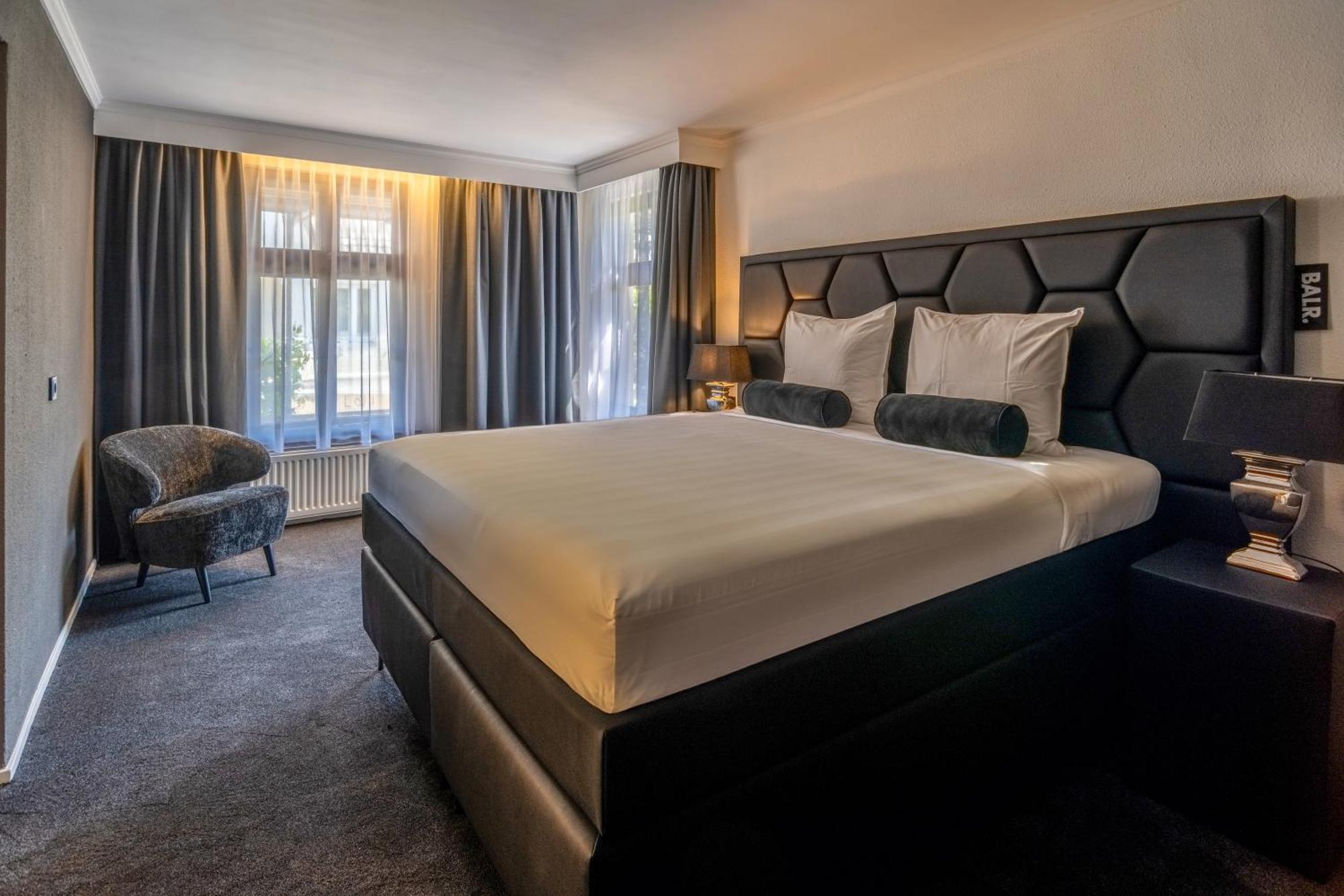 Superior King Suite