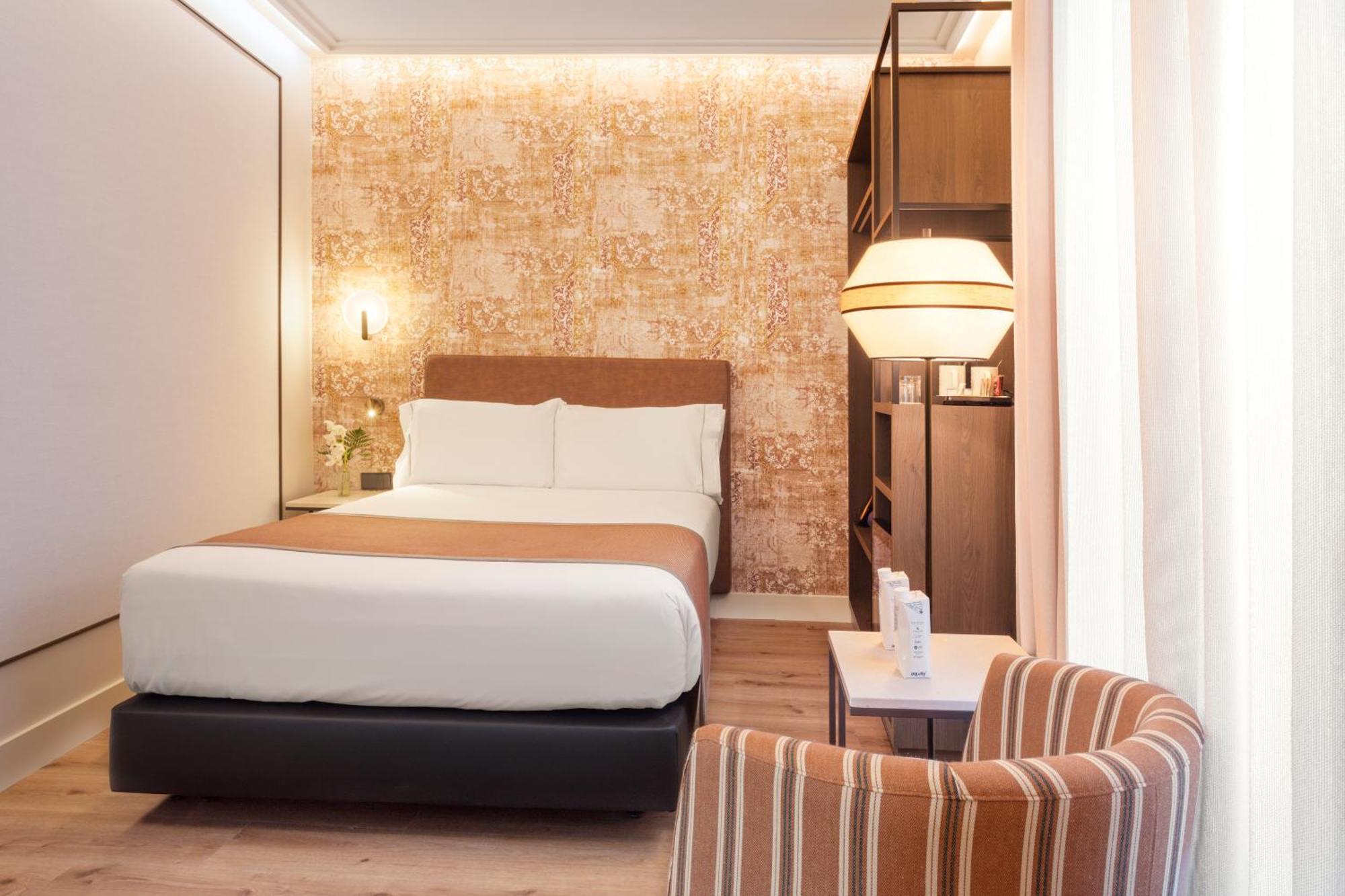 Single Room,1586112915:JPEG