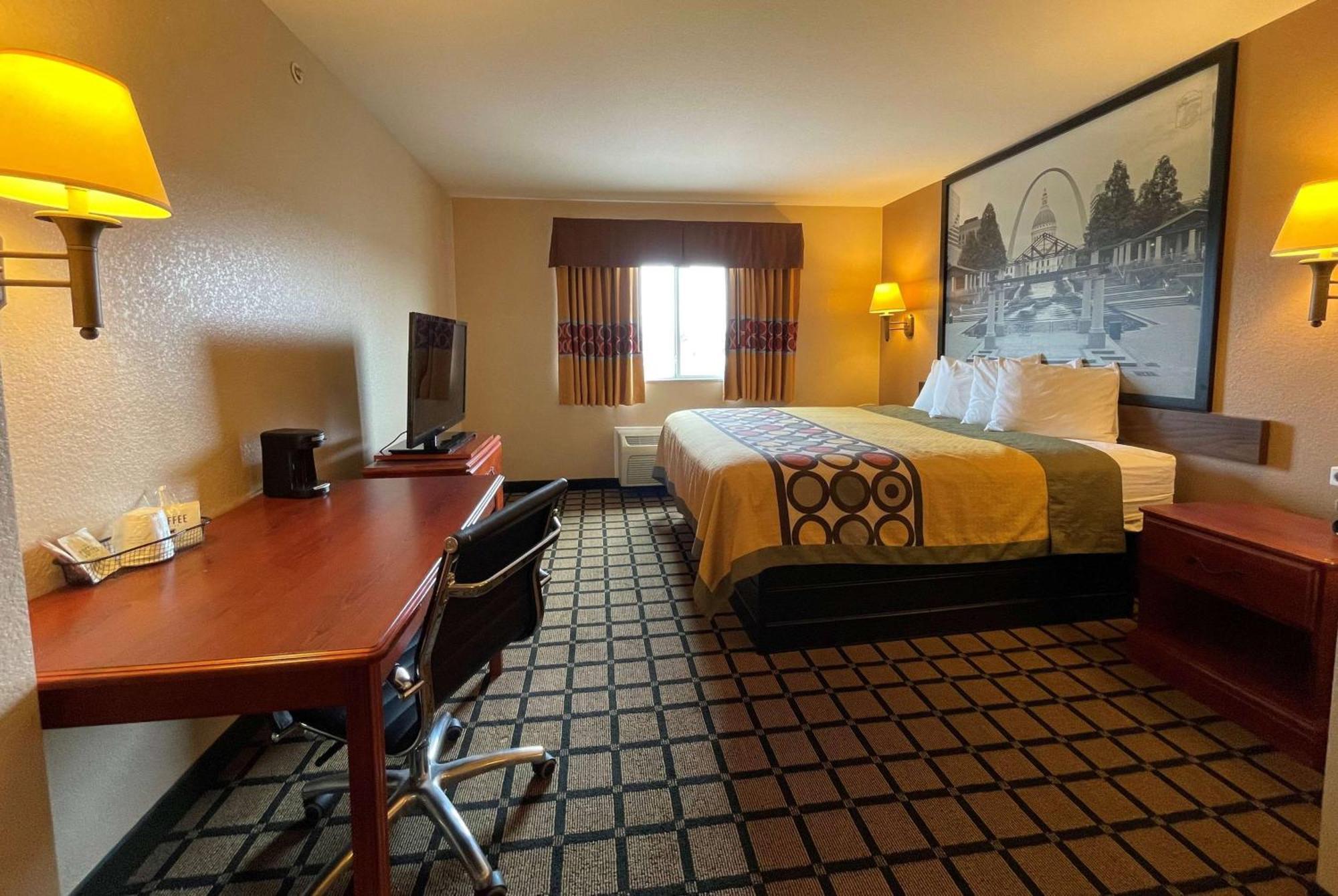 King Studio Suite Non-Smoking