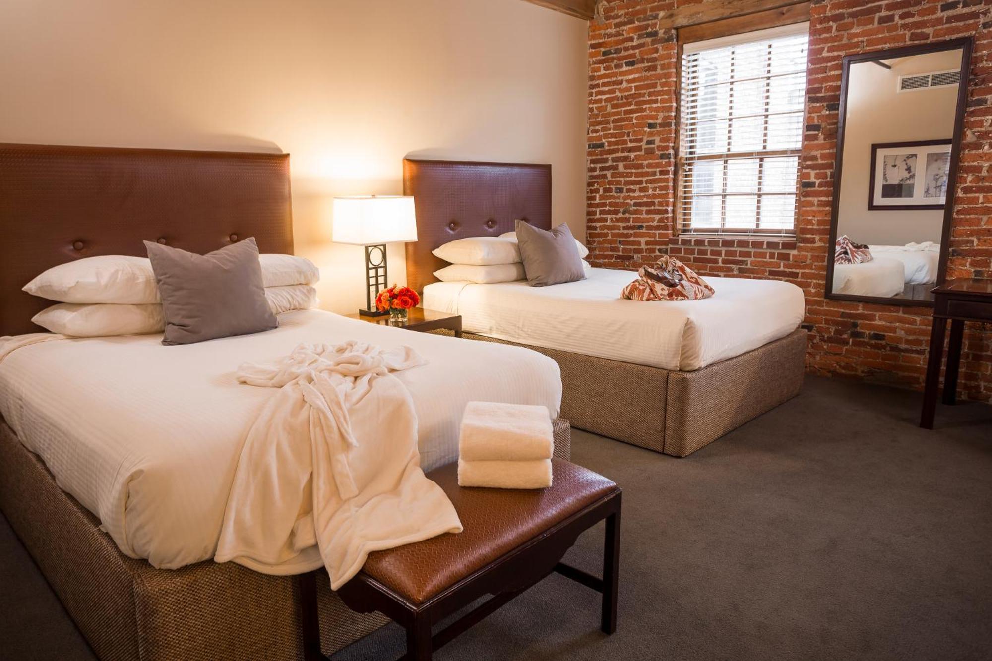 Queen Room Two Queen Beds