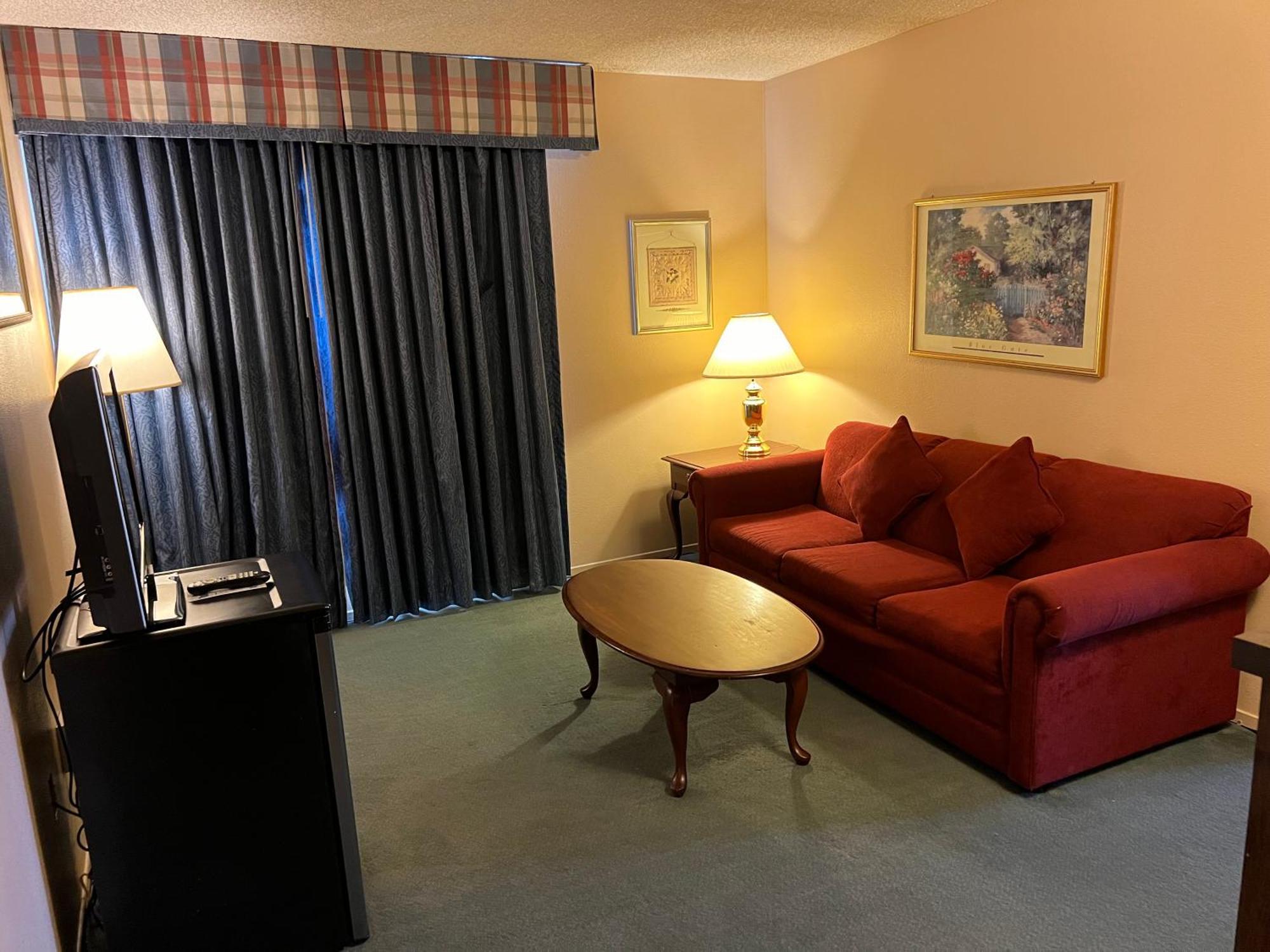 1 King bed Suite Non-Smoking,1710034355:JPEG
