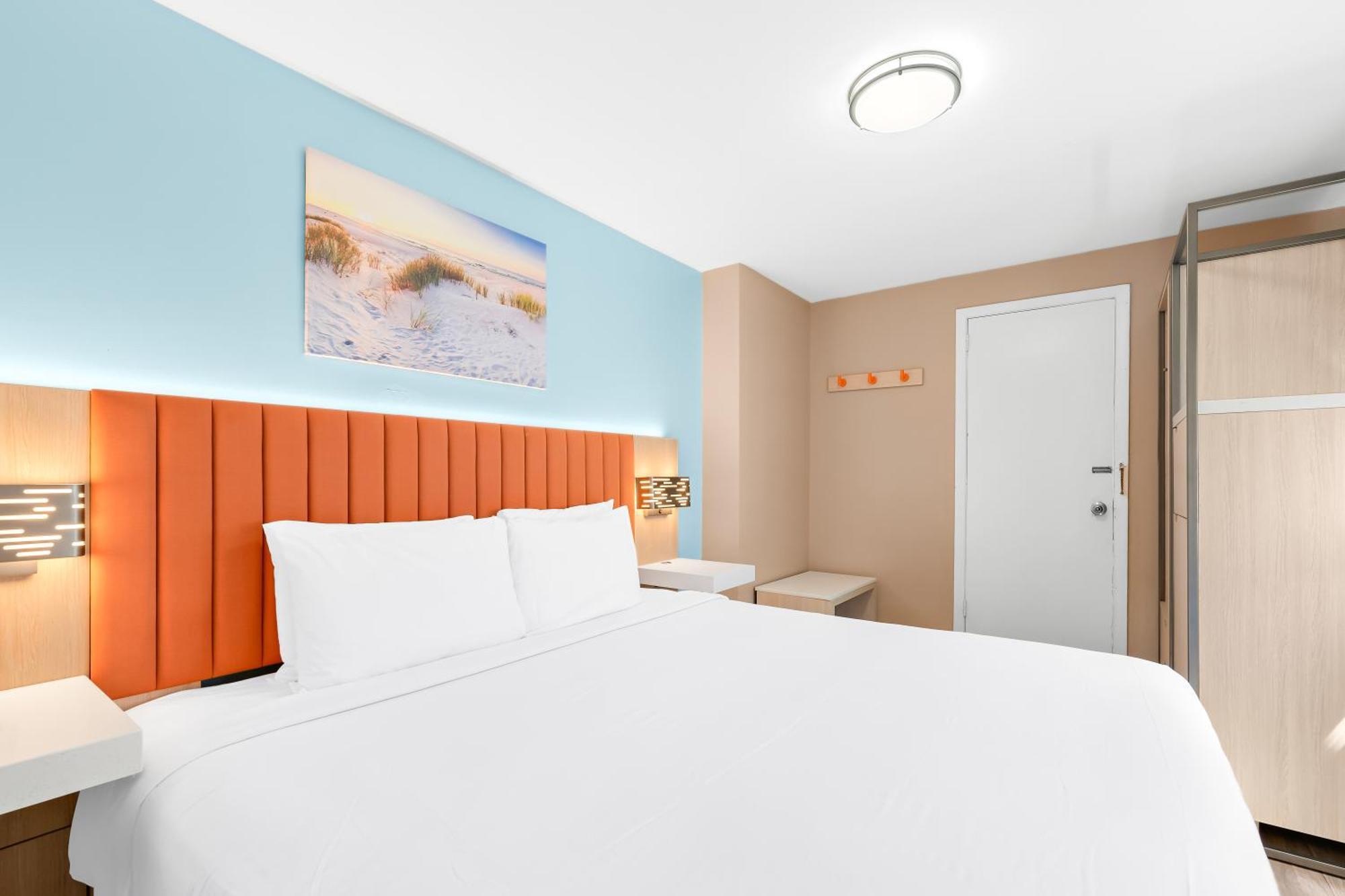 King Room,1586130523:JPEG