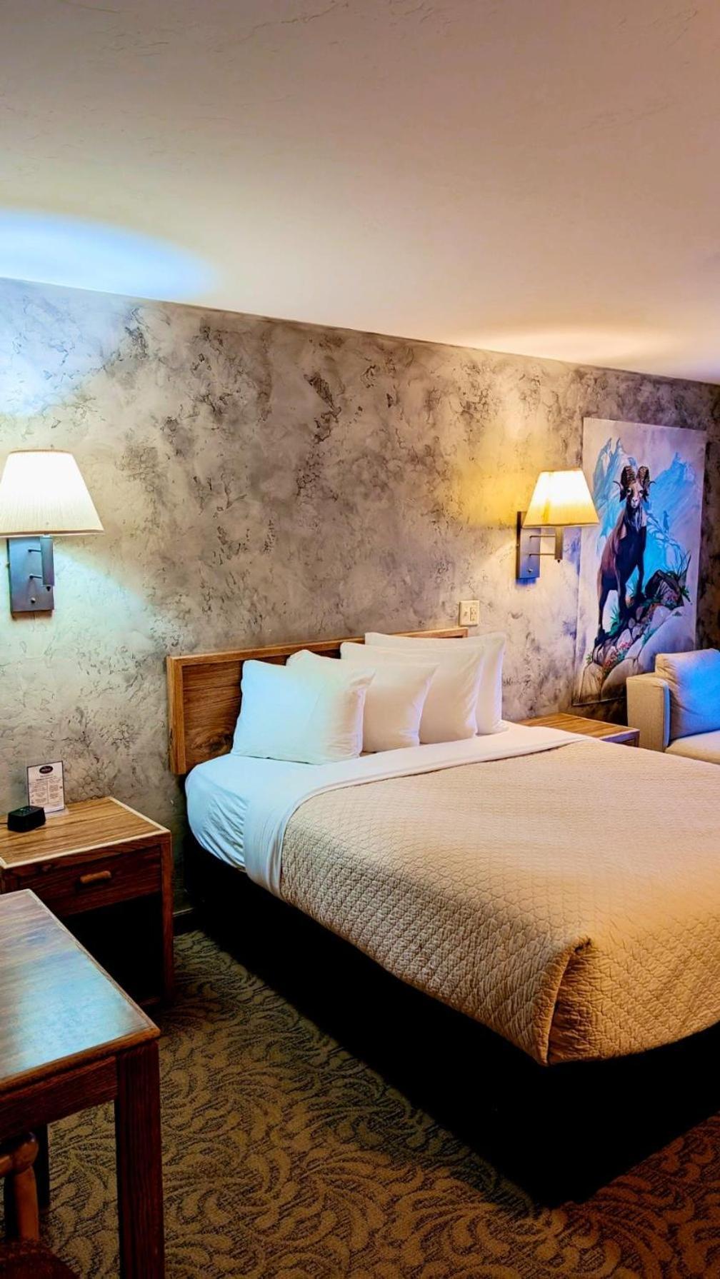 Queen Room Mountain View