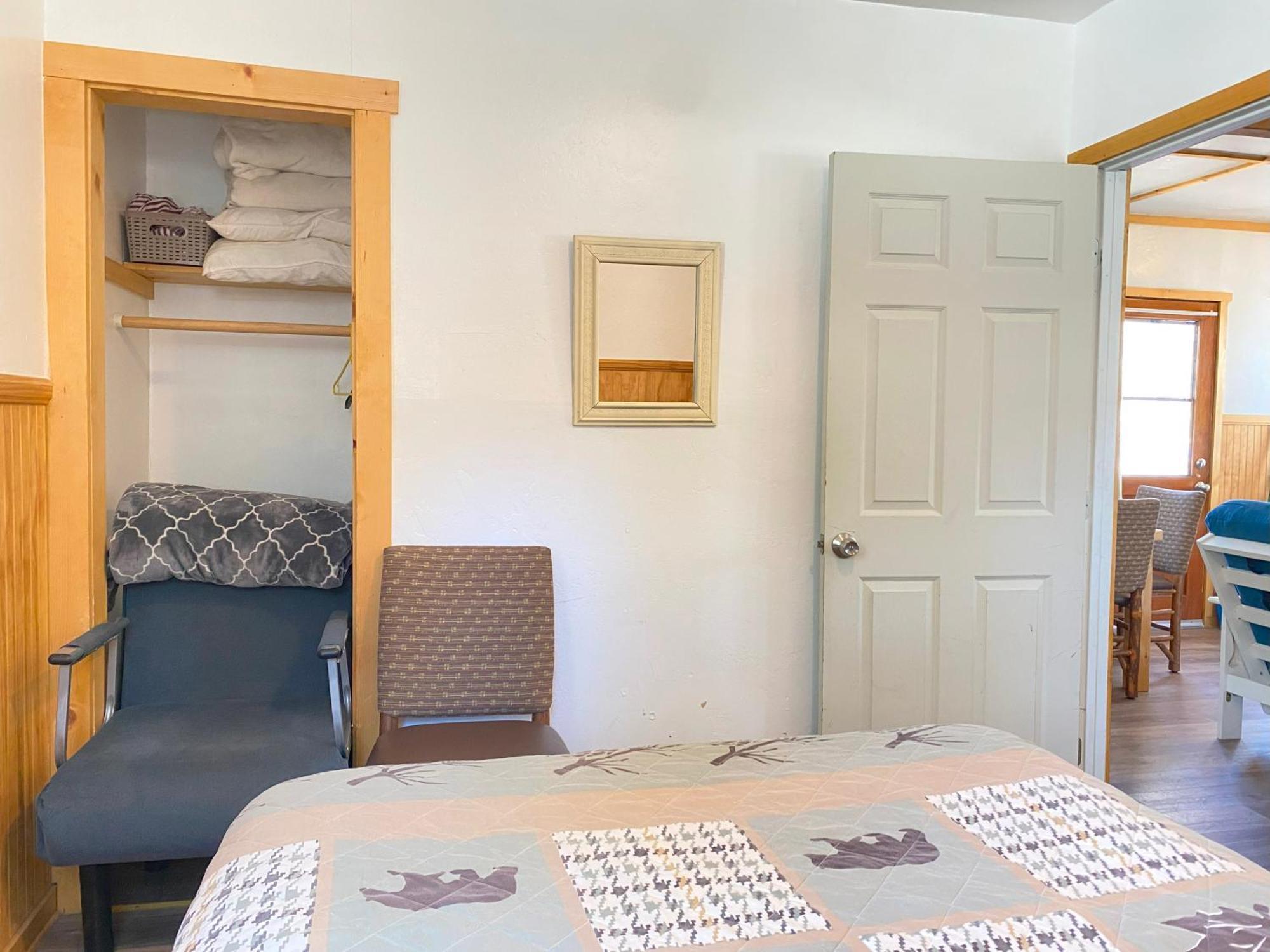 Queen Suite