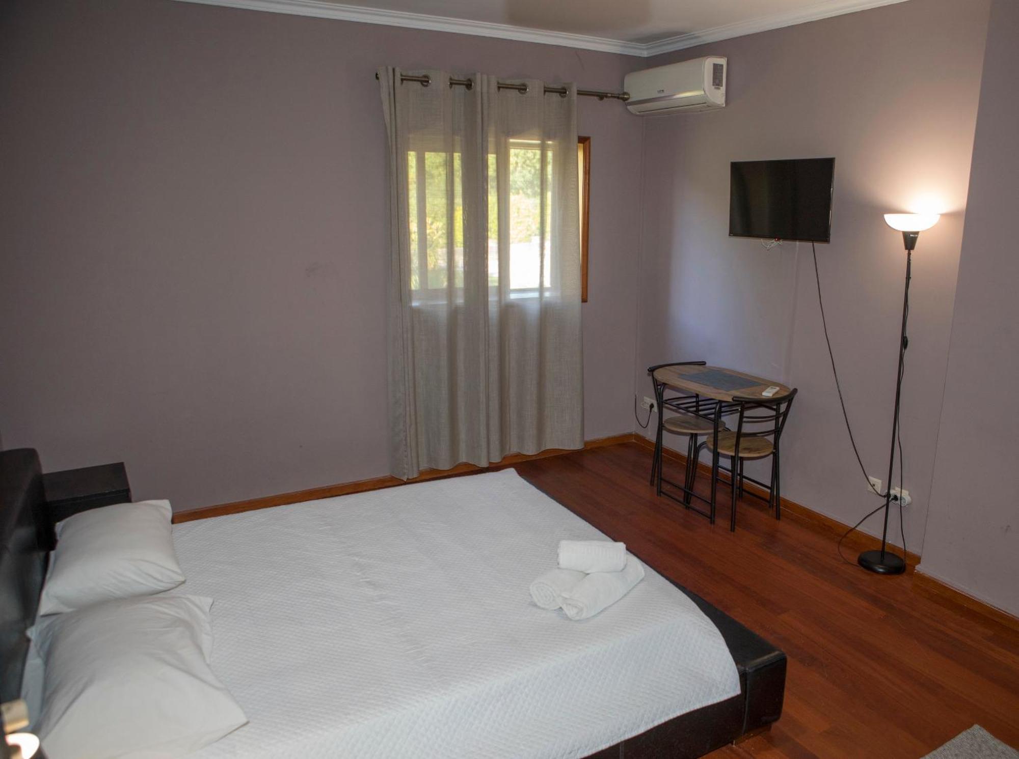 Double Room Private Bathroom