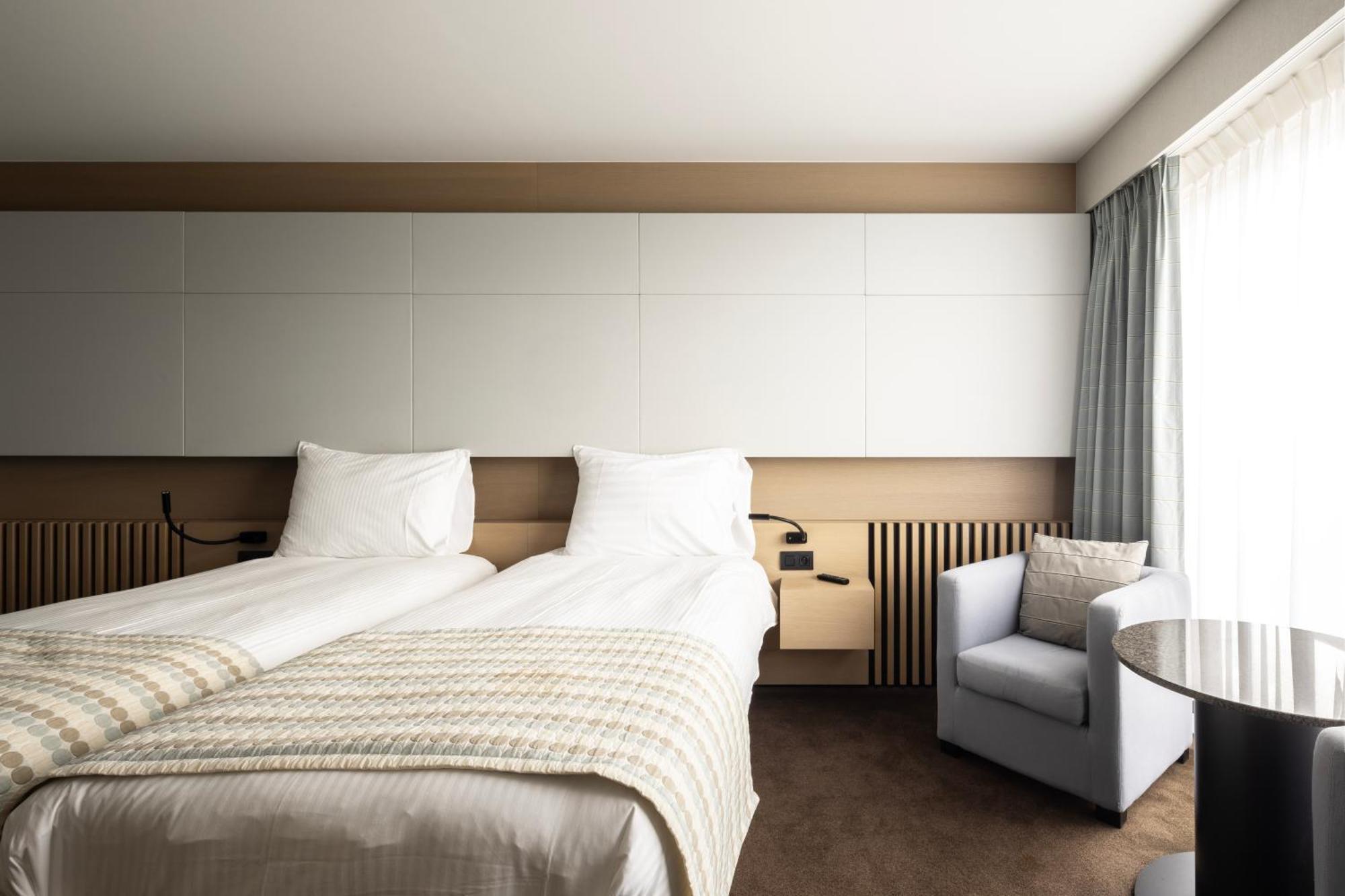 Standard Twin Room Sea View Pet Room