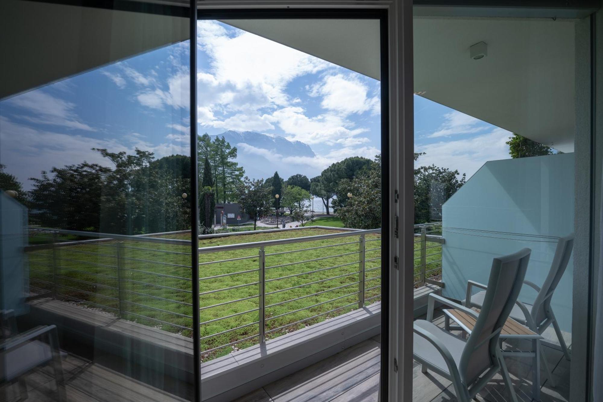 Superior Double Room Partial Lake View Balcony