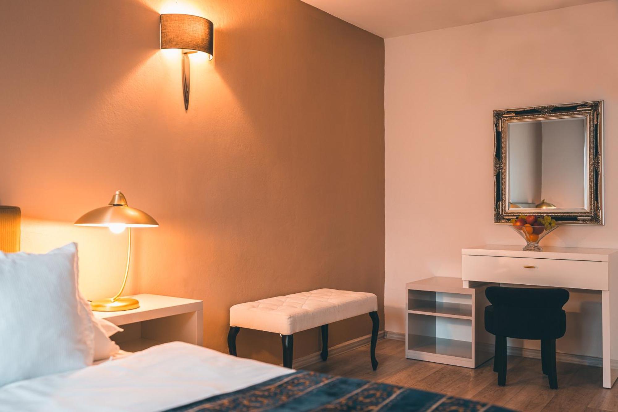 Large Suite