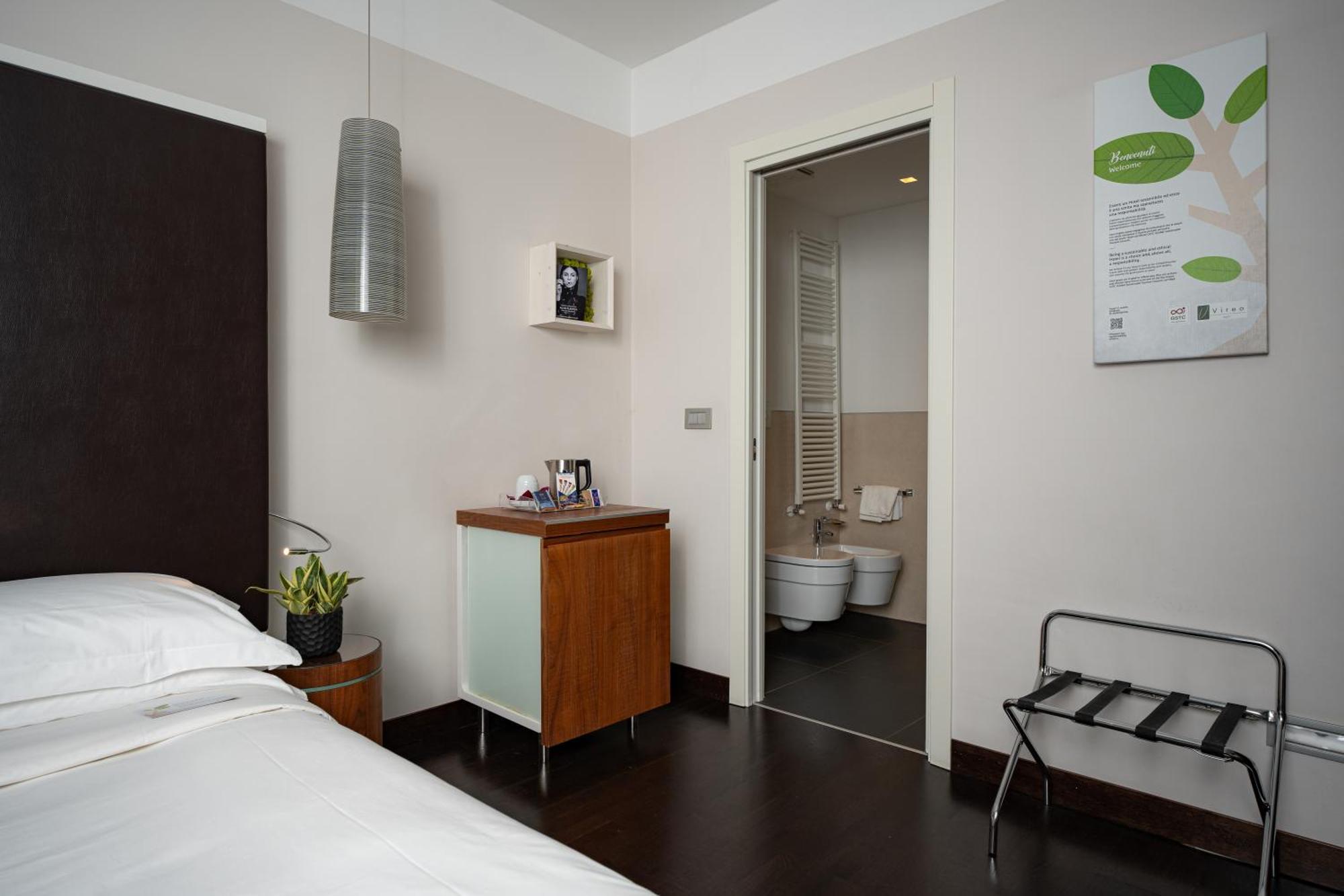 Standard King Room