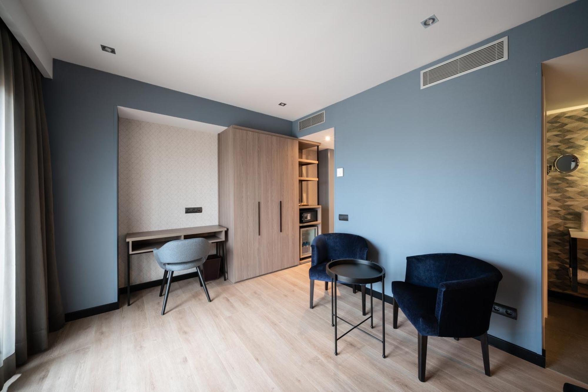 Double or Twin Room Terrace Spa Access