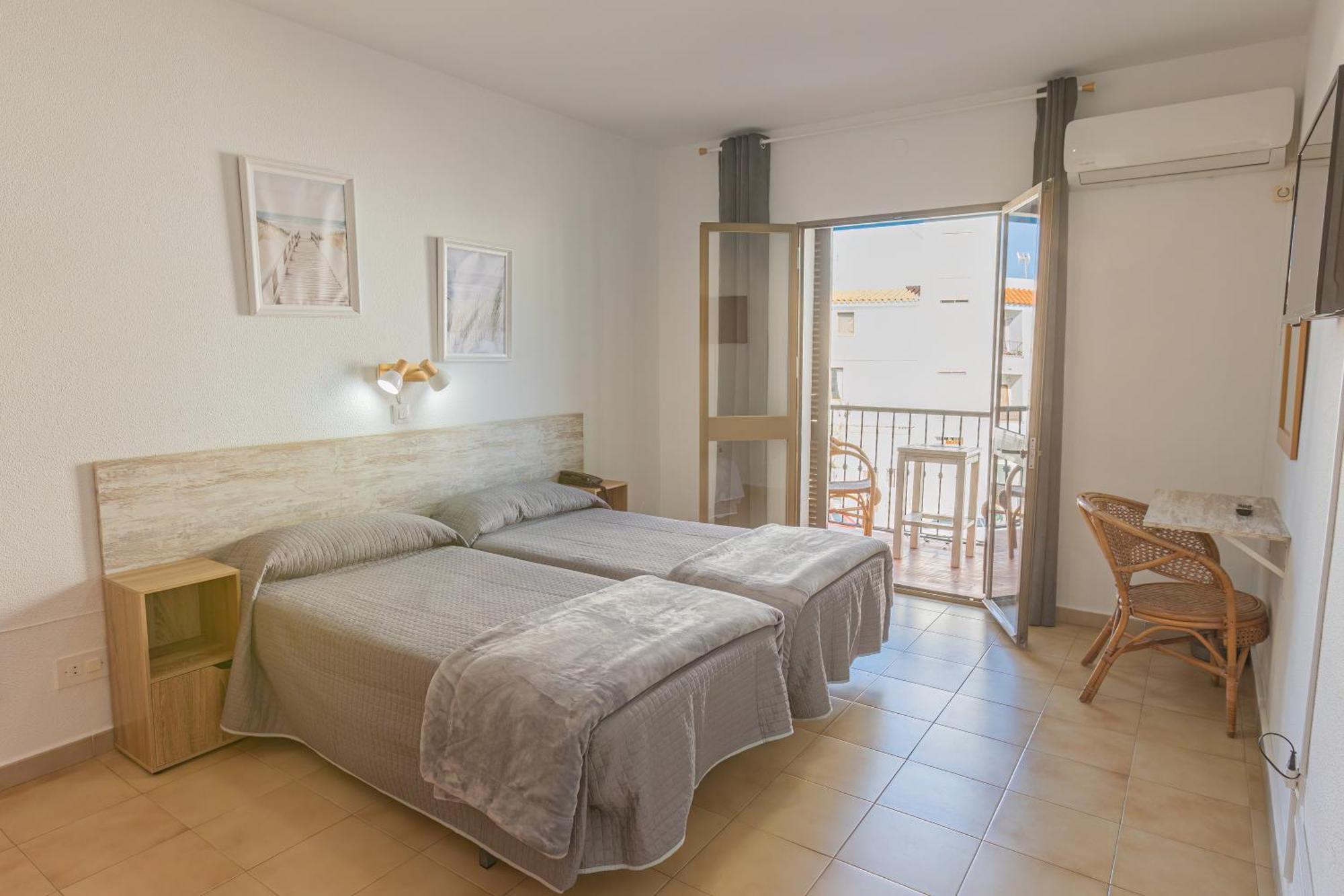 Double Room Terrace,1586825024:JPEG